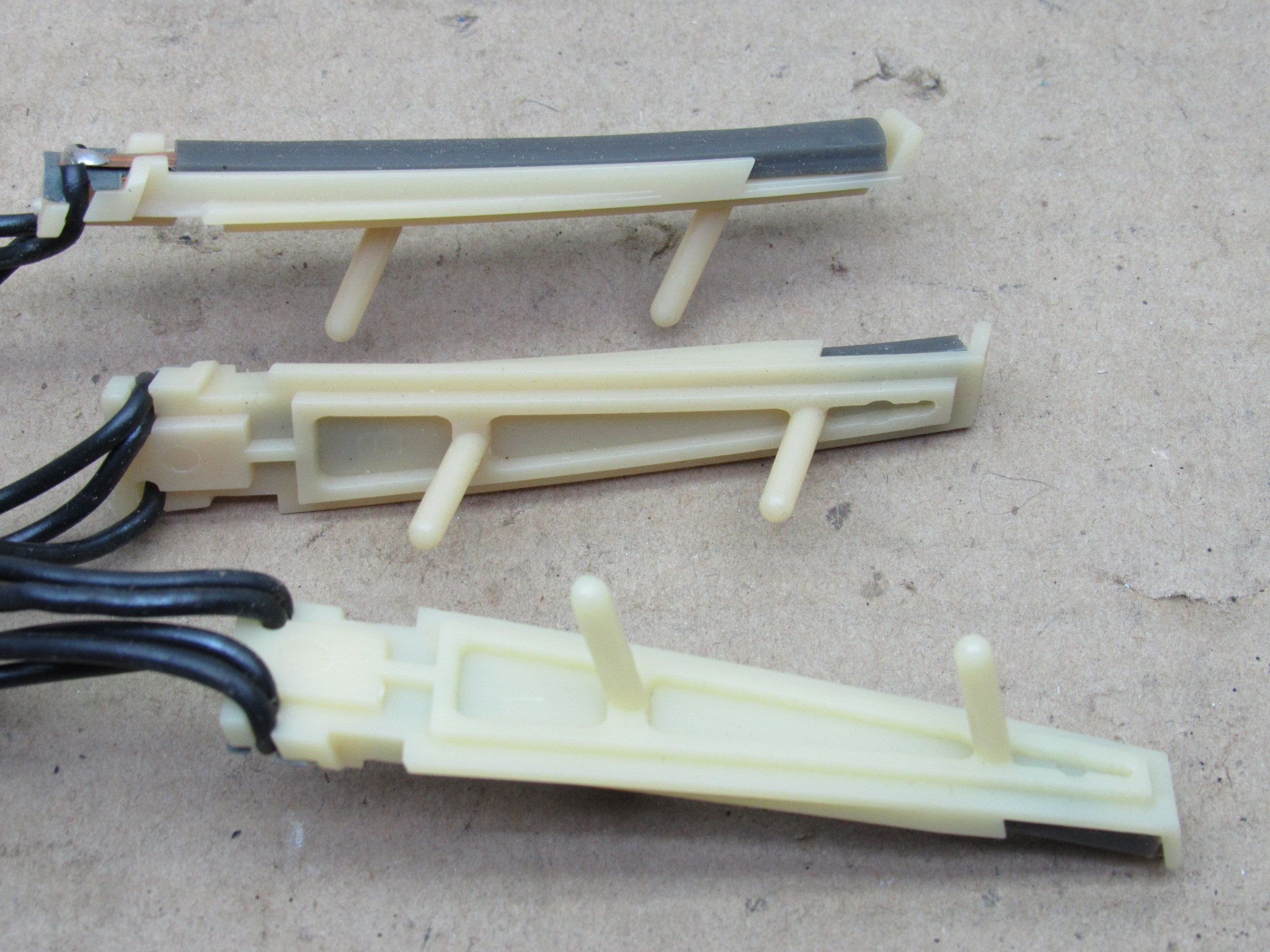 Horn Switch# 3620872 - 3-Spoke - A - B - C - Body - 1971-72 - NOS - SHIPS FREE TO LOWER 48 - Image 6