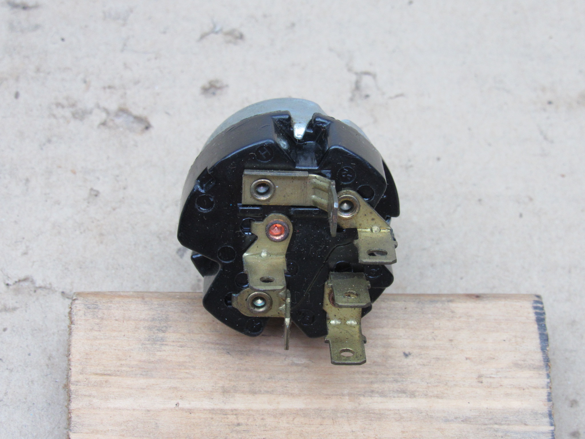 Windshield Wiper Switch# 2864415 - 2-speed - 1968-71 - A - Body / 1969-71 Dodge Truck - NOS - SHIPS FREE TO LOWER 48 - Image 4