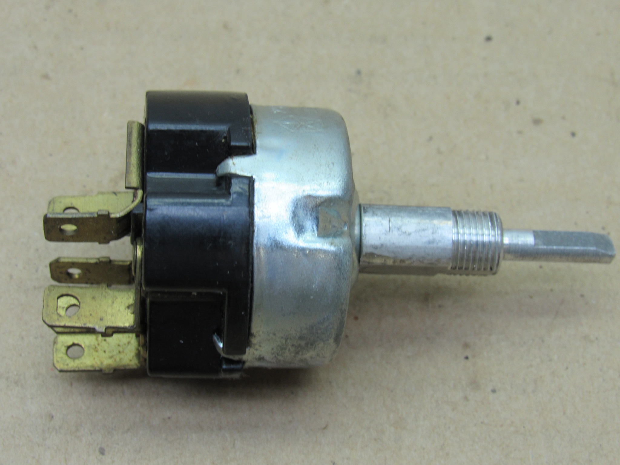 Windshield Wiper Switch# 2864415 - 2-speed - 1968-71 - A - Body / 1969-71 Dodge Truck - NOS - SHIPS FREE TO LOWER 48 - Image 3