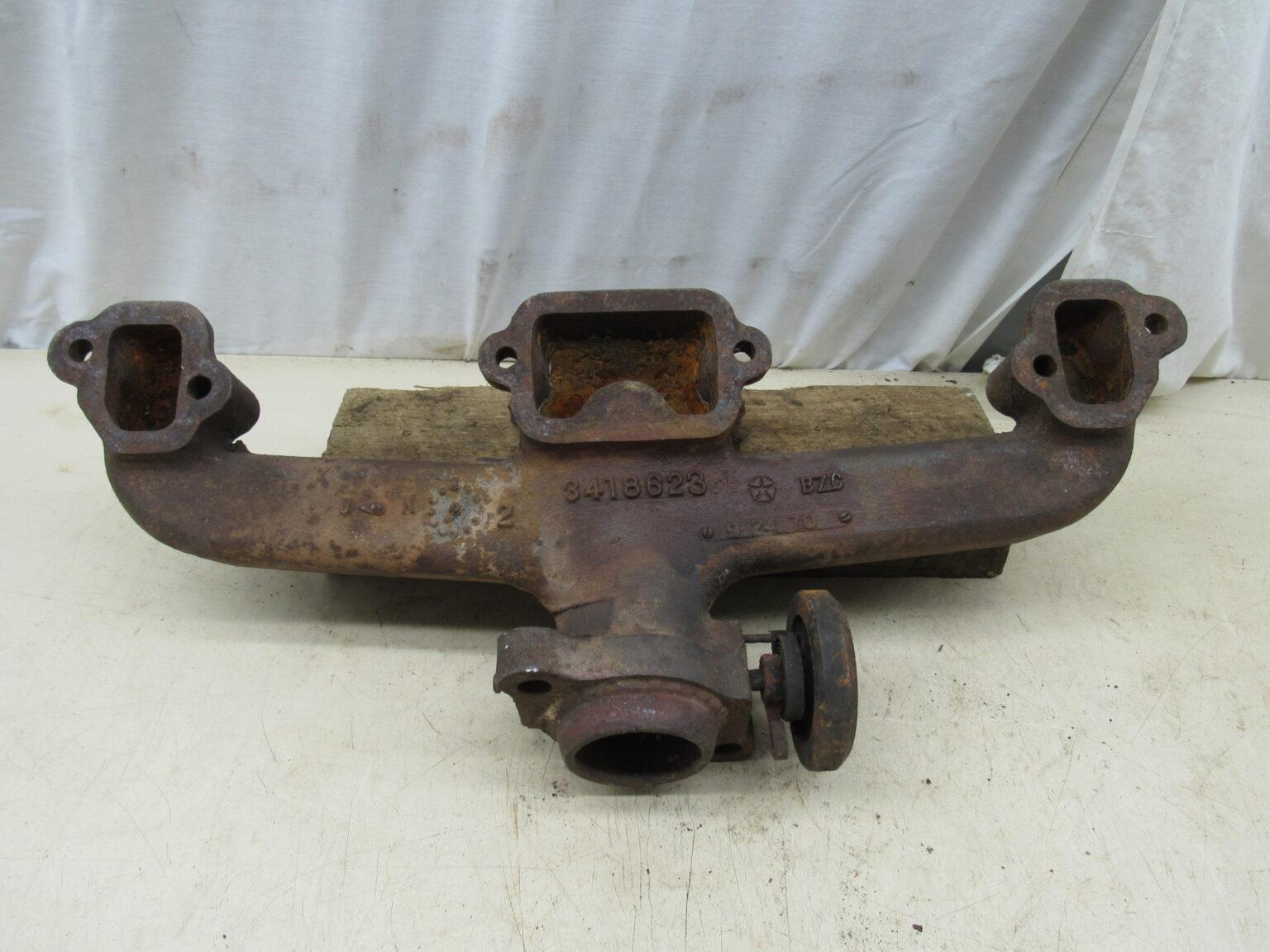 Exhaust Manifold - Casting# 3418623 - RH - Date 9-24-70 - 340 / 360 - A ...