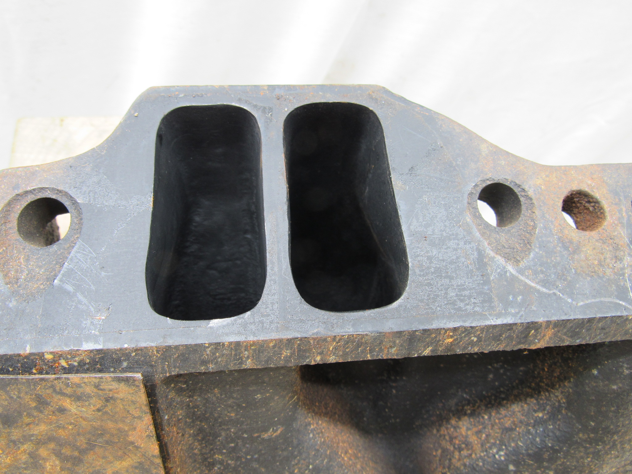 Intake Manifold - Casting# 3512100 - Date 8-7-70 - A - B - E - Body - 340 4 BBL - 1971 - USED - SHIPS FREE TO LOWER 48 - Image 5
