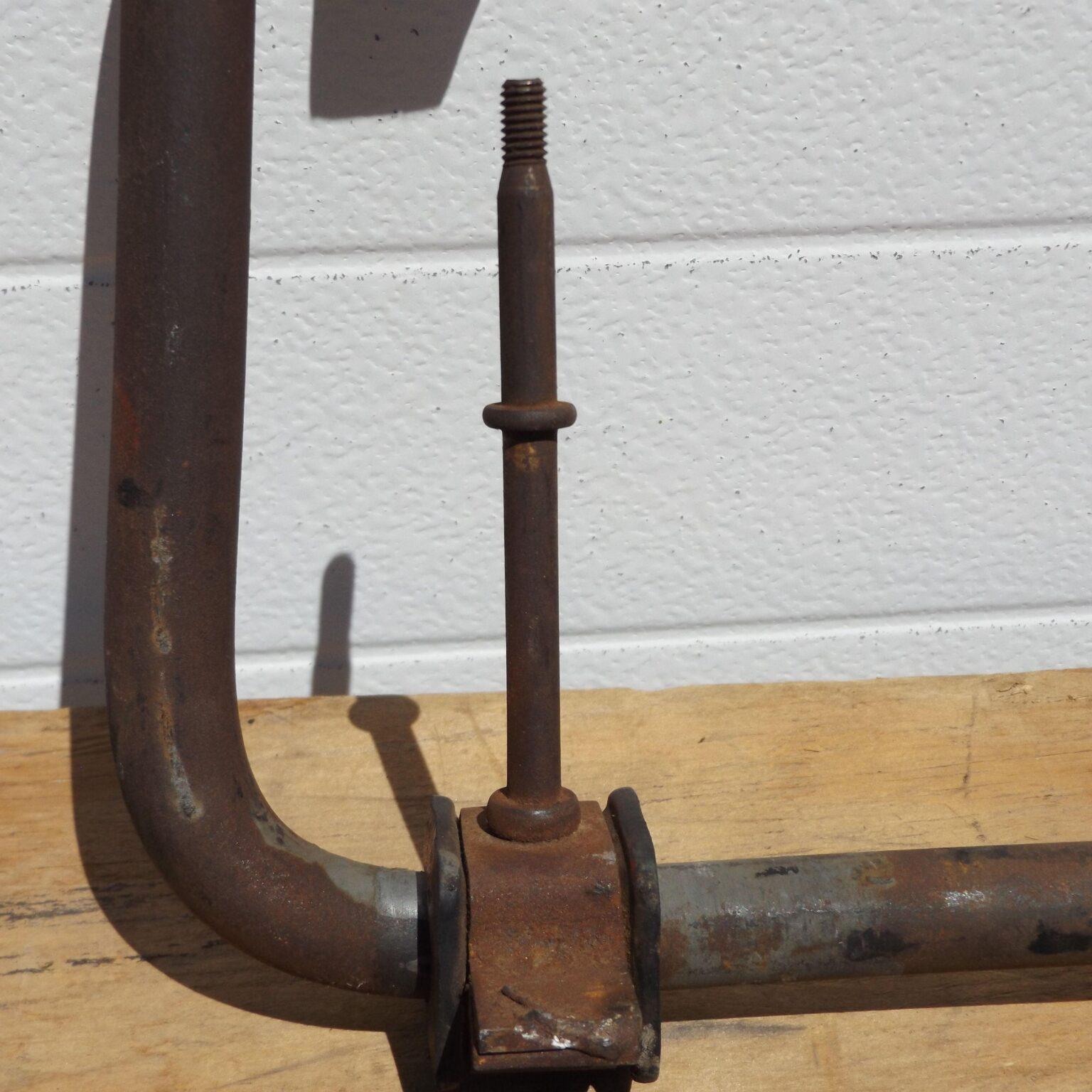 Rear Suspension Sway Bar Shaft 3643980 B Body 197273 NOS