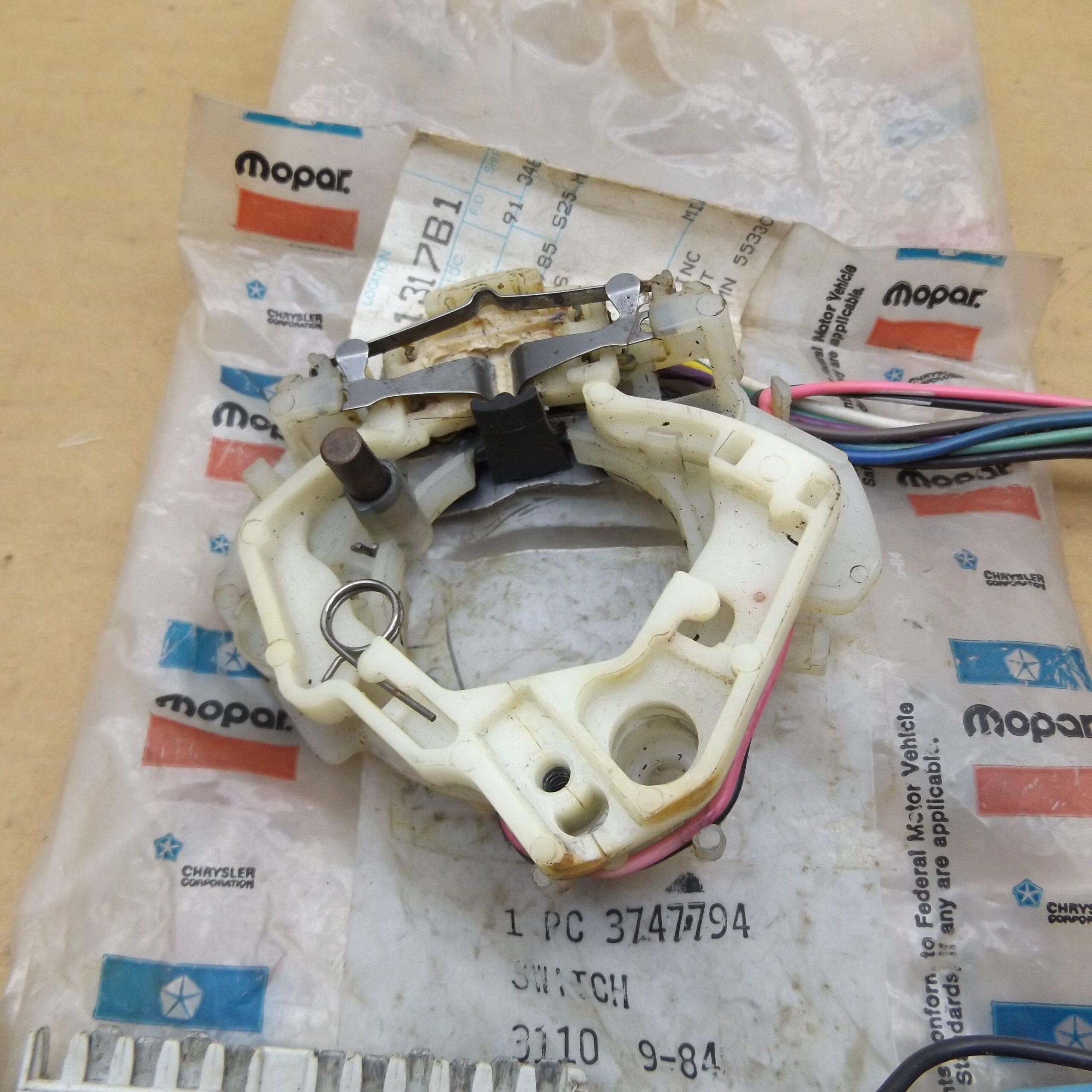 Turn Signal Switch 3747203 / 3747794 W/Tilt B F J L M R