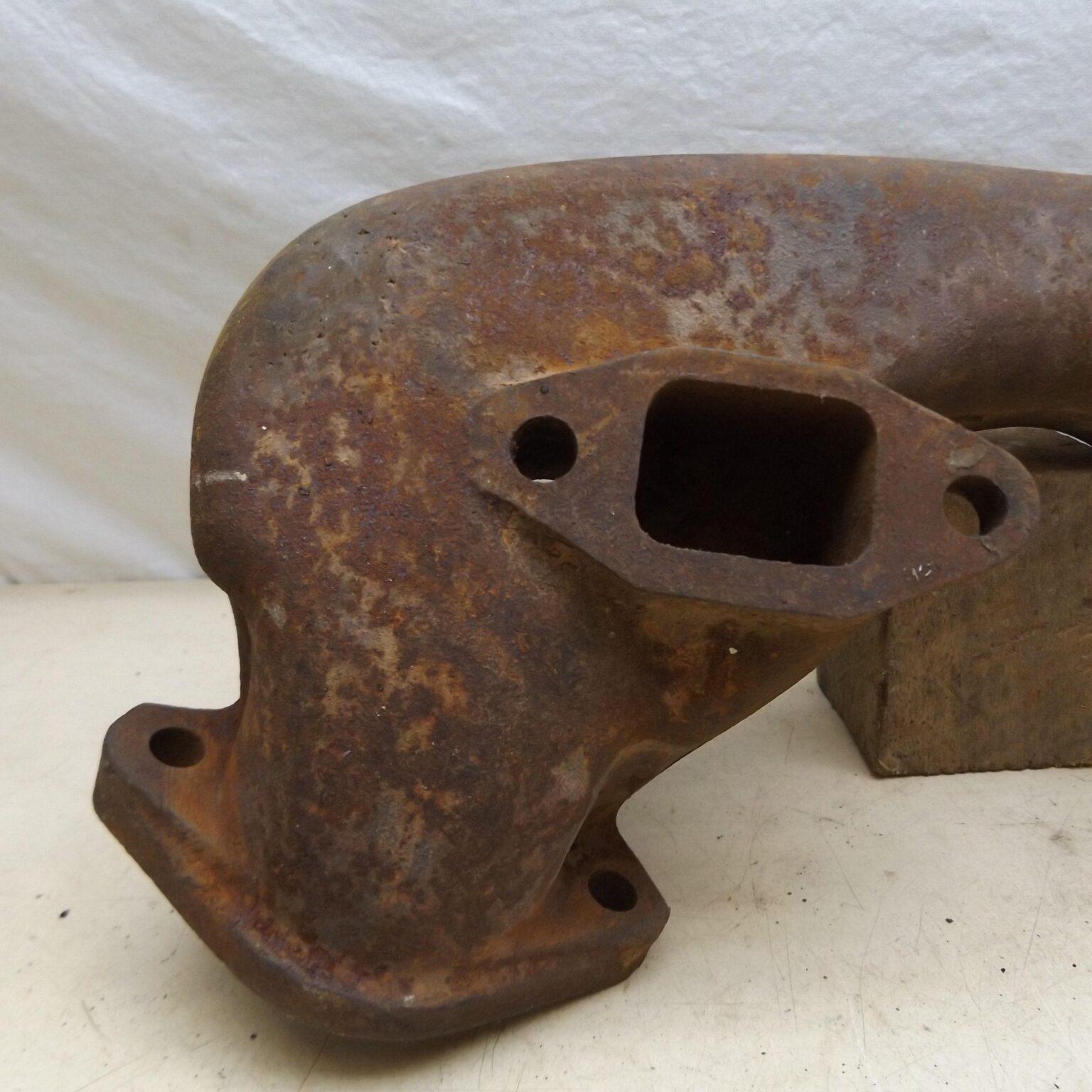 Exhaust Manifold - Casting# 2843992 - LH - (1-22-68) - Date - 383-440 ...