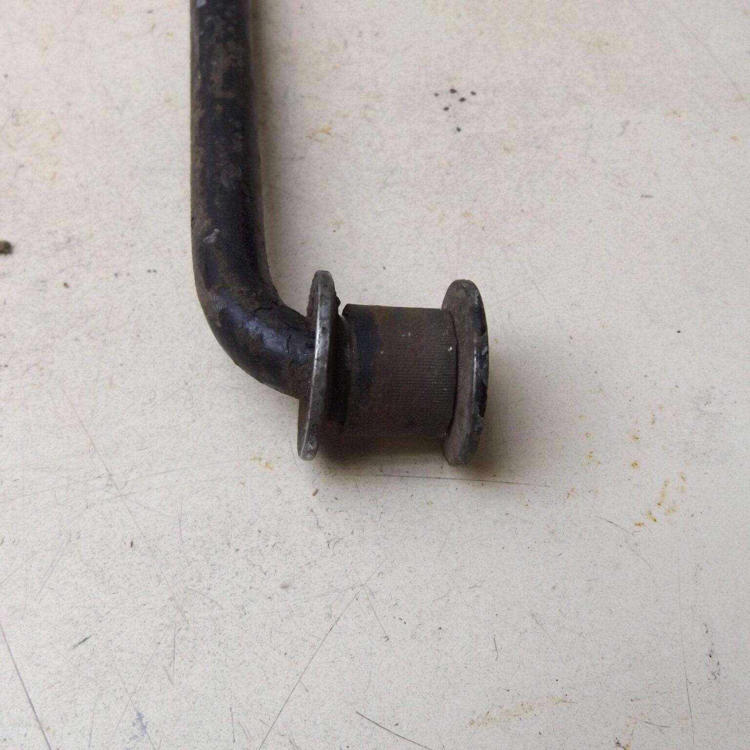 Hood Hinge Torsion Bar 2428148 / 2428149 Pair A Body 196366