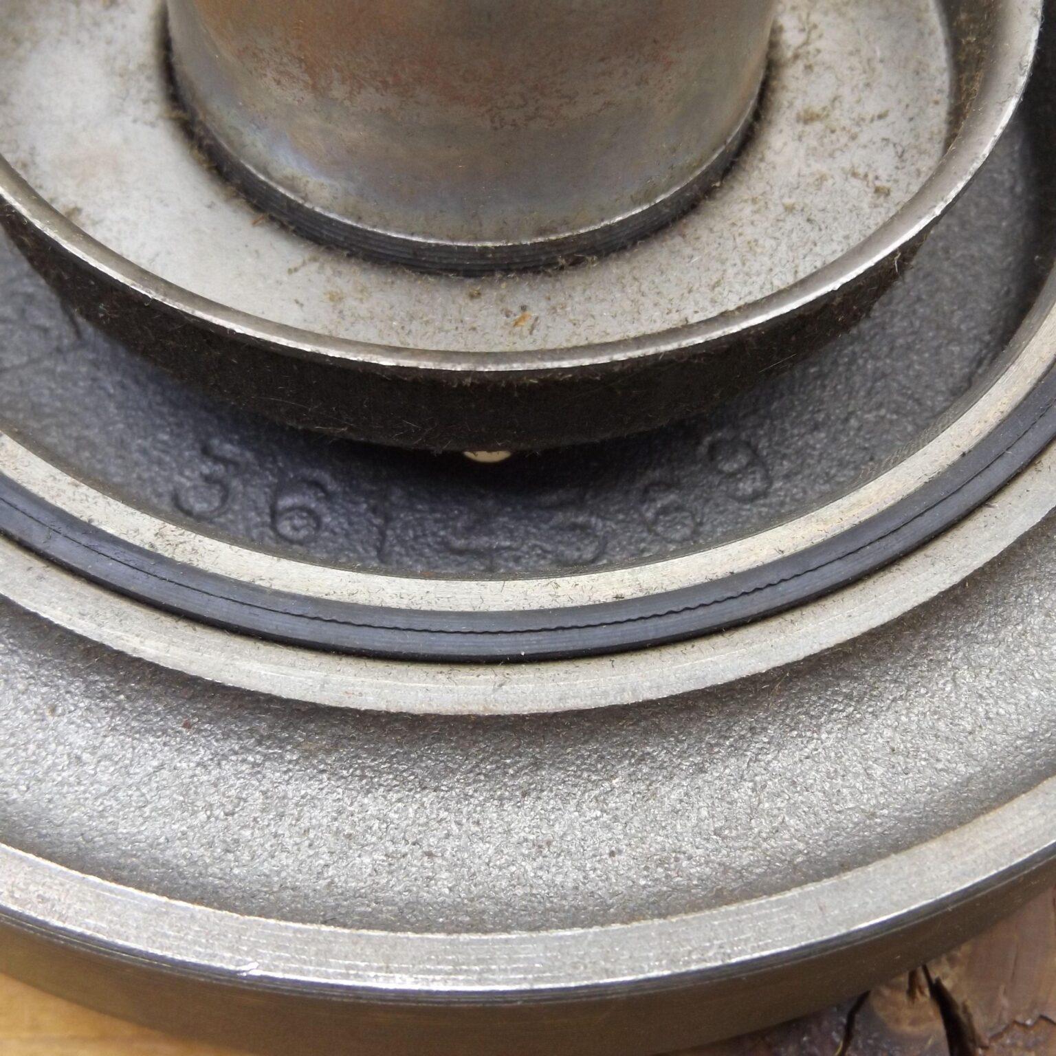 Engine Crankshaft Vibration Damper 3614369 V8 318340