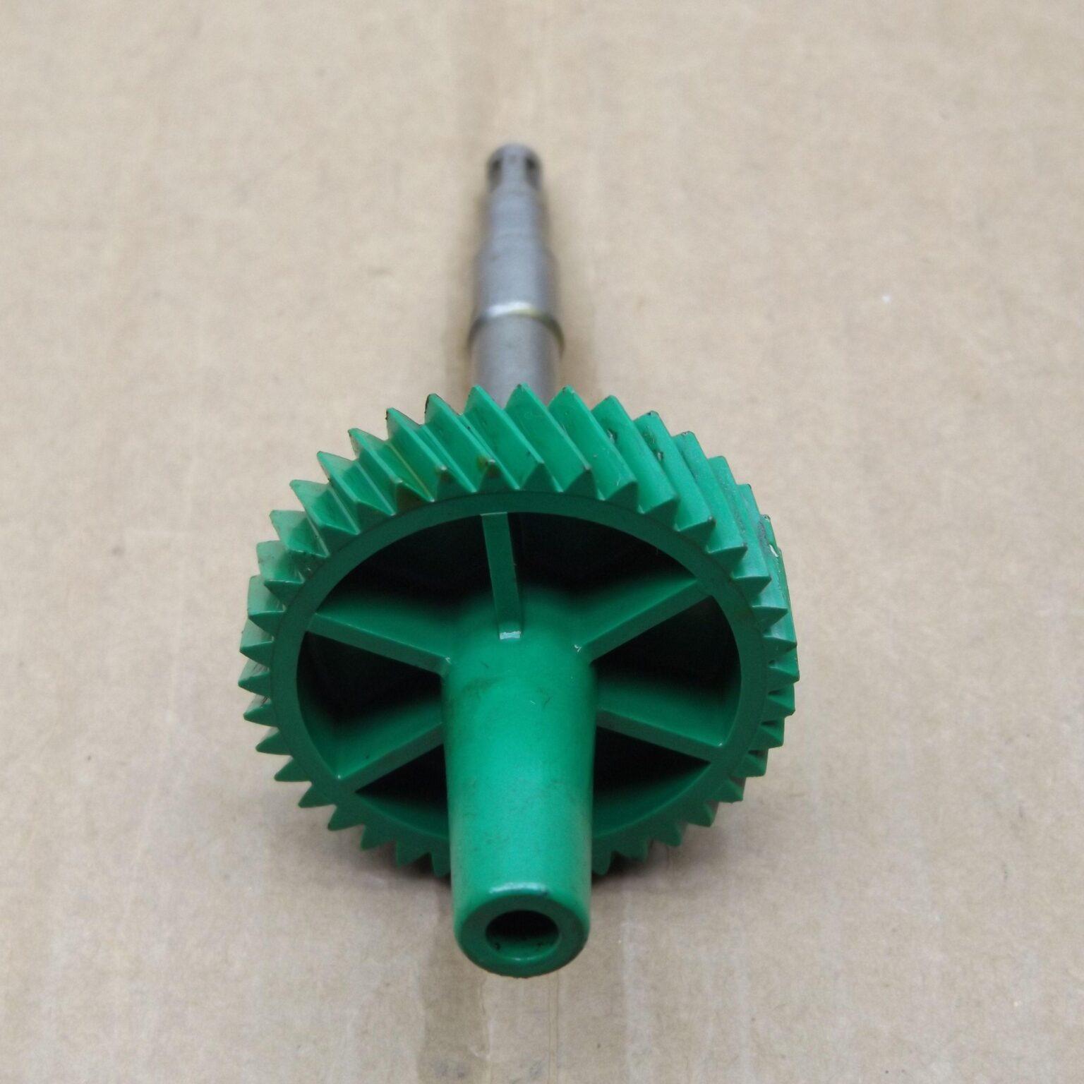 Speedometer Pinion Gear 2538939 Green 39 Tooth 196676 USED