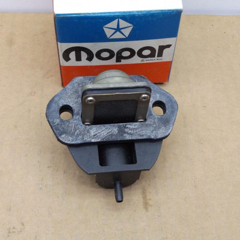 NOX Vacuum Delay Valve 3755582 A B C Body V8 197475 NOS