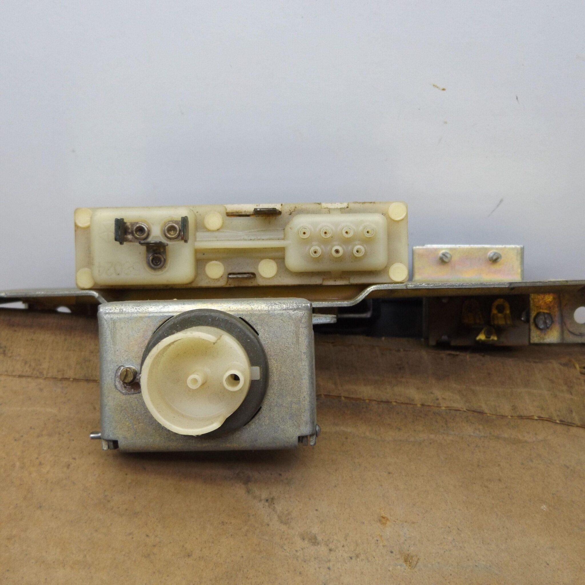 A/C and Heater Control Assembly 3431196 C Body Chrysler 1971 NOS Blue Star Performance