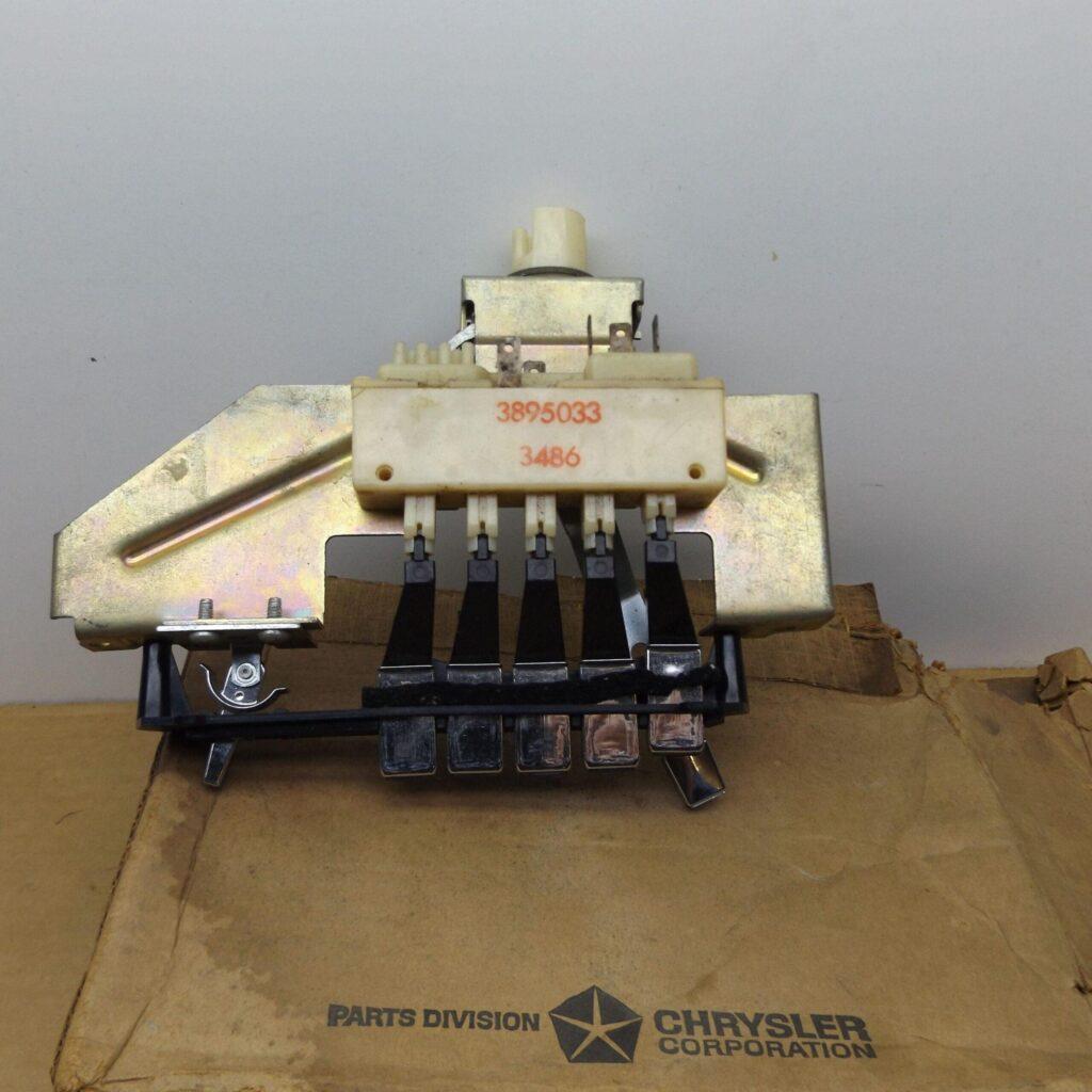 A/C and Heater Control Assembly 3431196 C Body Chrysler 1971 NOS Blue Star Performance