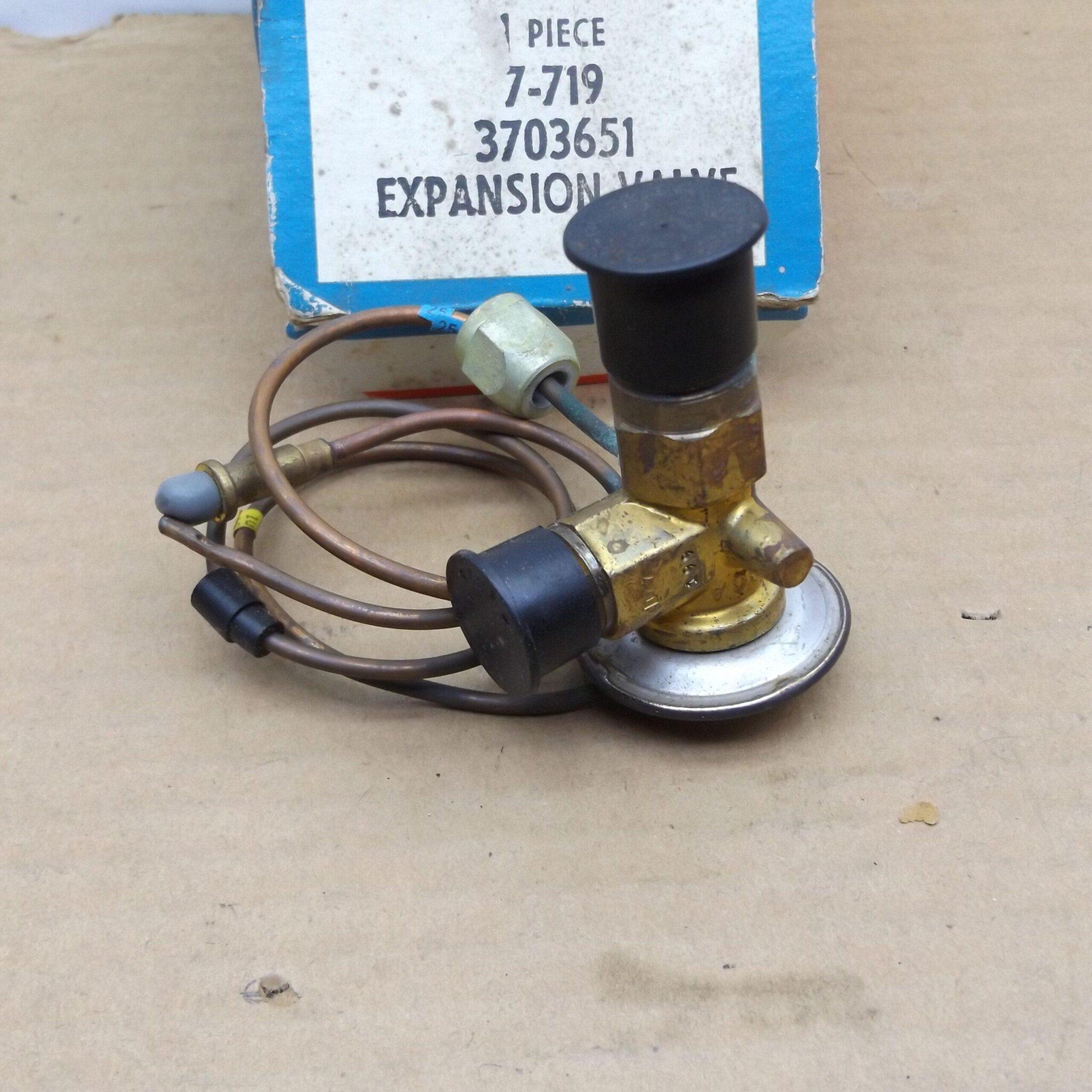 A/C Evaporator Expansion Valve 3703651 A Body 197476 NOS