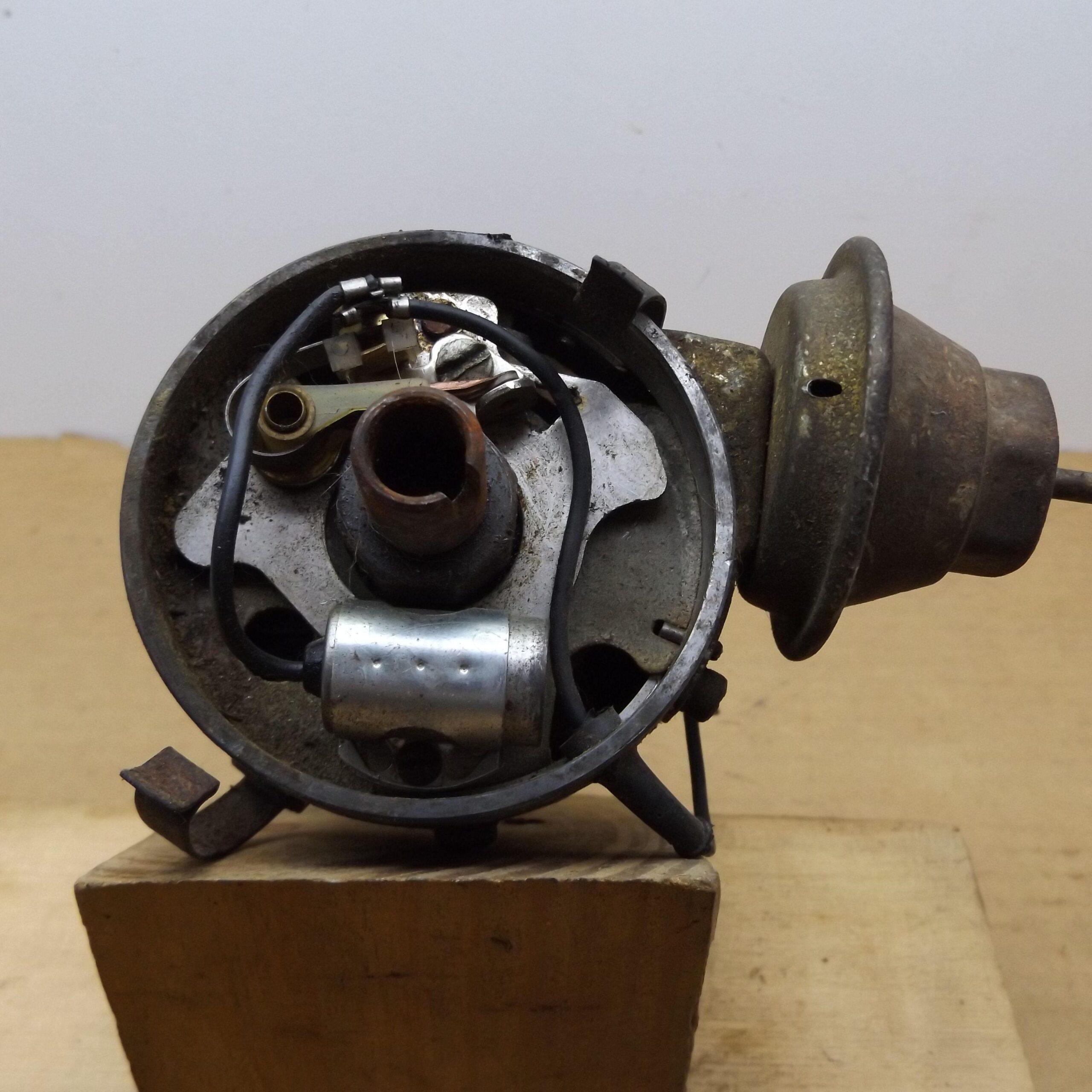 Ignition Distributor# 2875747 - Date 2-9 - B - C - Body - 383-2 - Single Point - 1969 - USED - SHIPS FREE TO LOWER 48 - Image 4