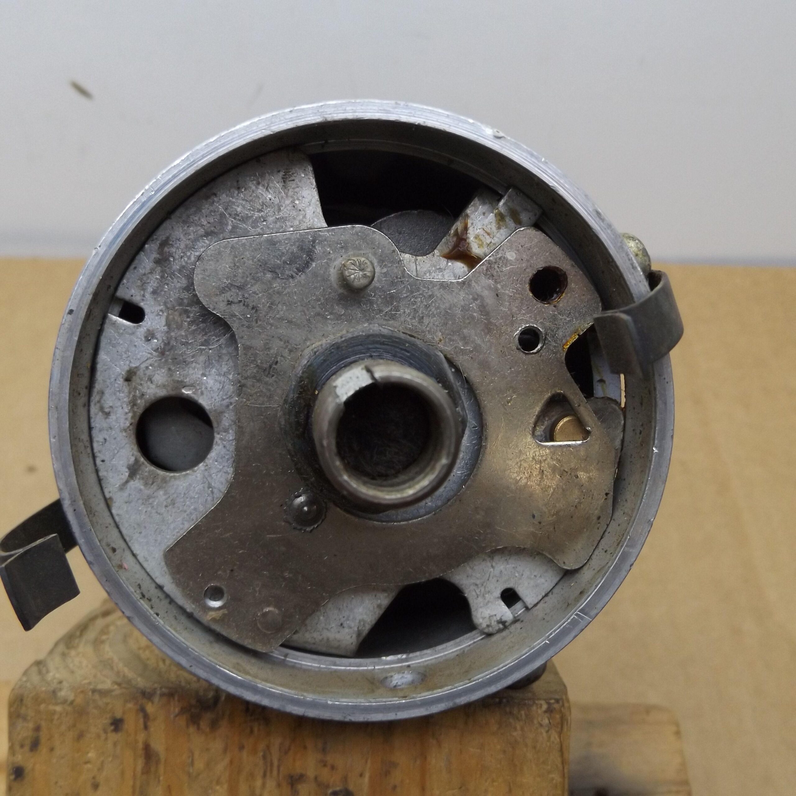 Ignition Distributor# 2875750 - Date 33-8 - Single Point - 383 - 4 bbl - Manual - B - Body - Chrysler Built - 1969 - NOS - SHIPS FREE TO LOWER 48 - Image 5