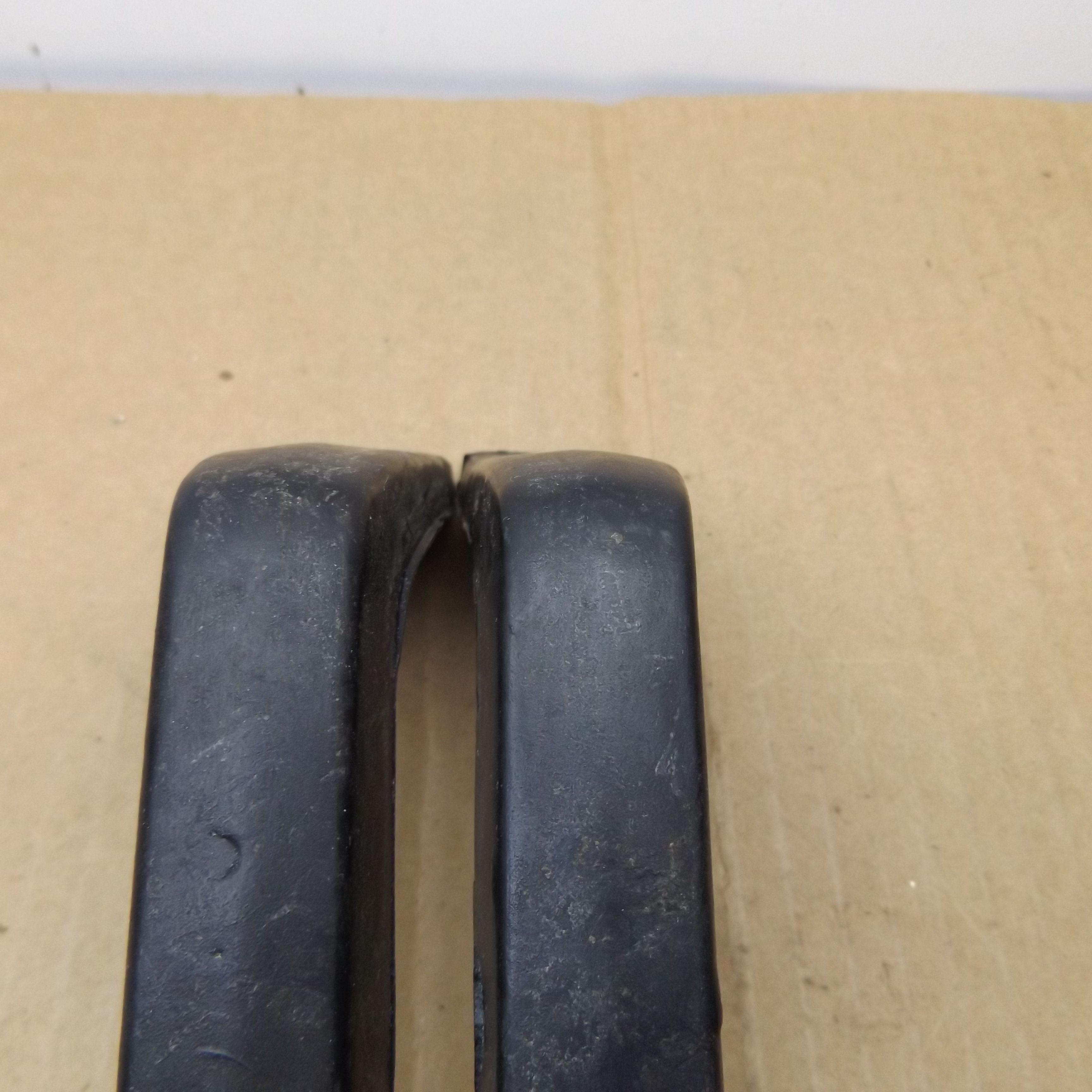 Front / Rear Bumper Guard Cushion 3753116 Pair A Body 197476
