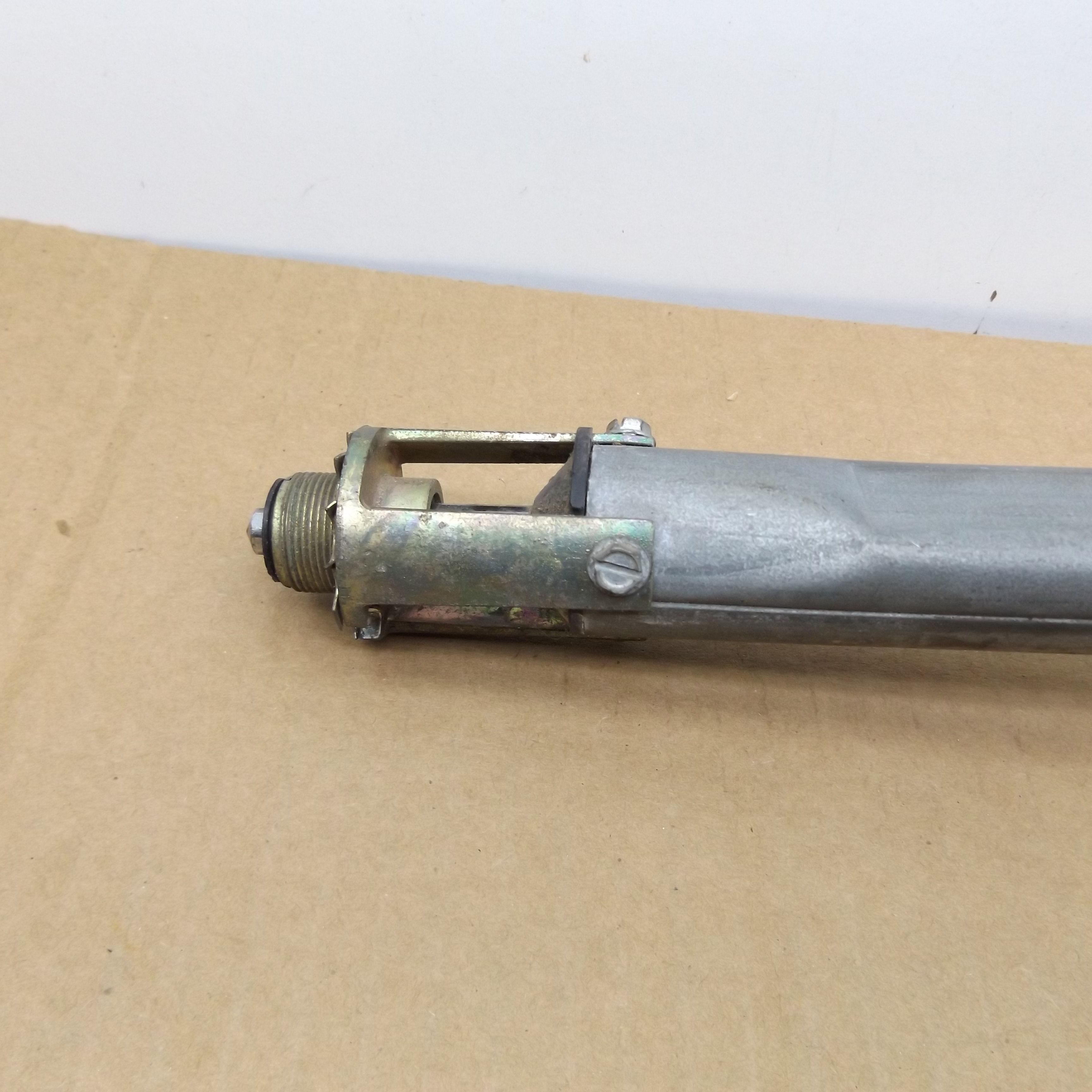 Power Antenna Assembly 4048167 B J M R Body 197880 USED