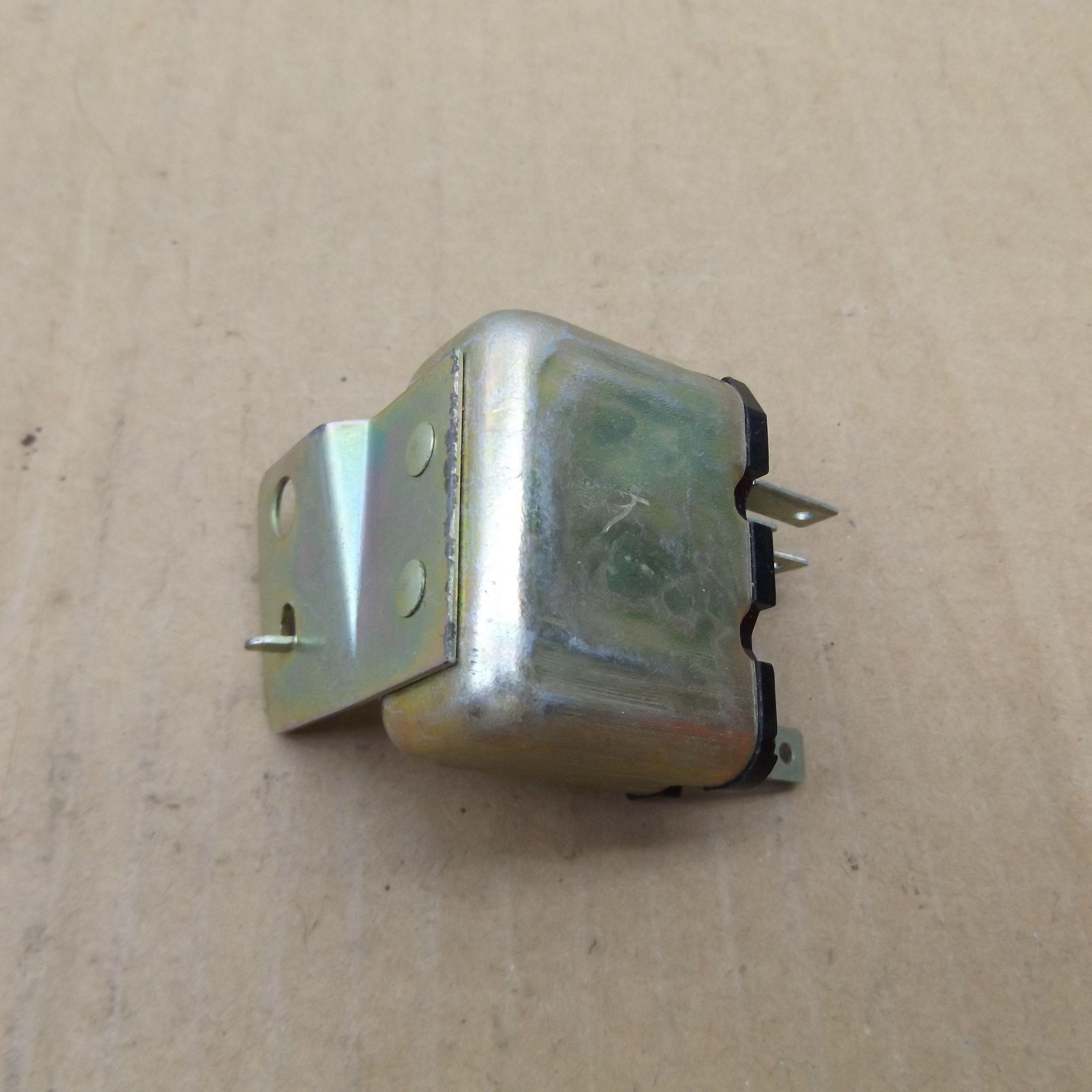 Horn and Key Warning Buzzer Relay 3579205 A Body Valiant Dart