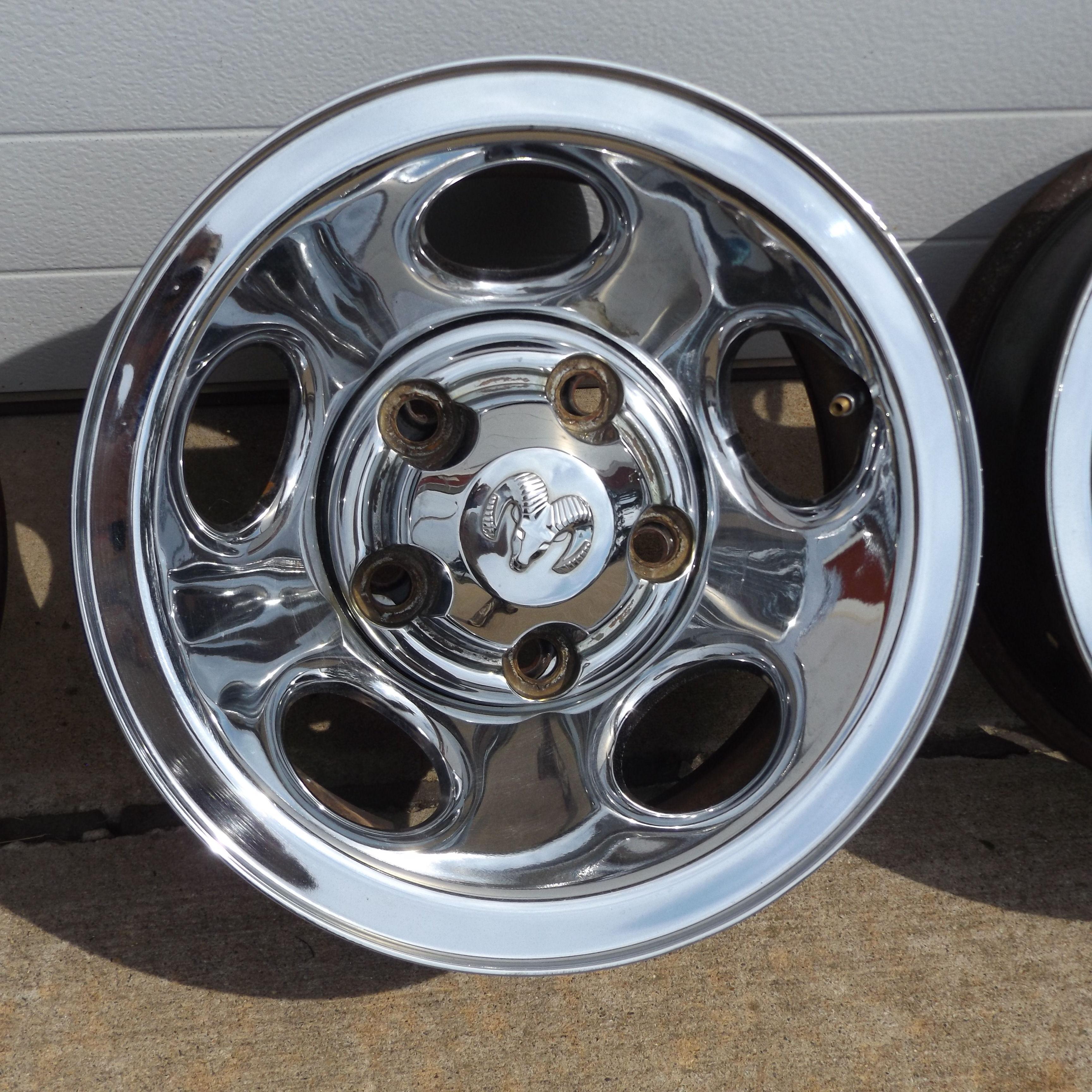 Chrome Steel Wheel# 52106212 - Set of 4 - W/Center Caps - 15 X 7 ...