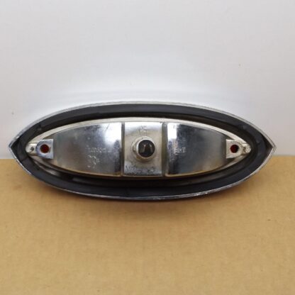 Housing with bulb socket