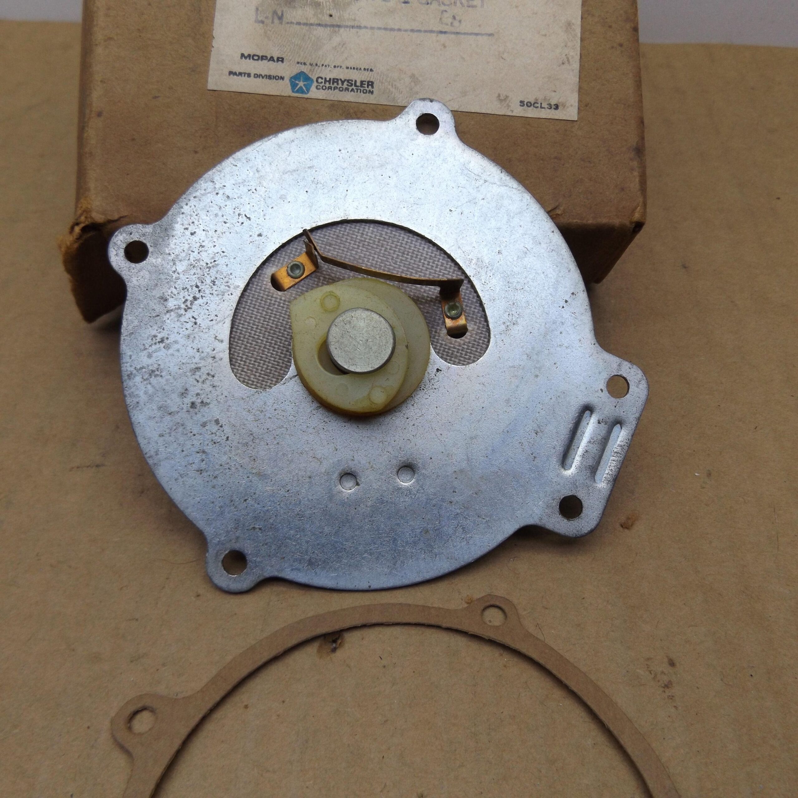 Wiper Motor Switch Plate and Gasket Pkg# 2495549 - Variable Speed - B - C - Body - 1964-65 - NOS - SHIPS FREE TO LOWER 48 - Image 3