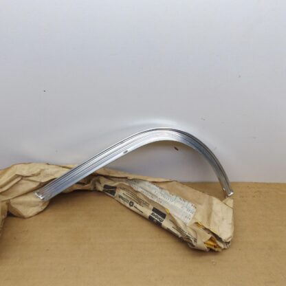 Front Fender Moulding Pkg# 3573438 / 3683162 - RH - Satellite 4-door - 1972-74 - NOS - SHIPS FREE TO LOWER 48 - Image 3