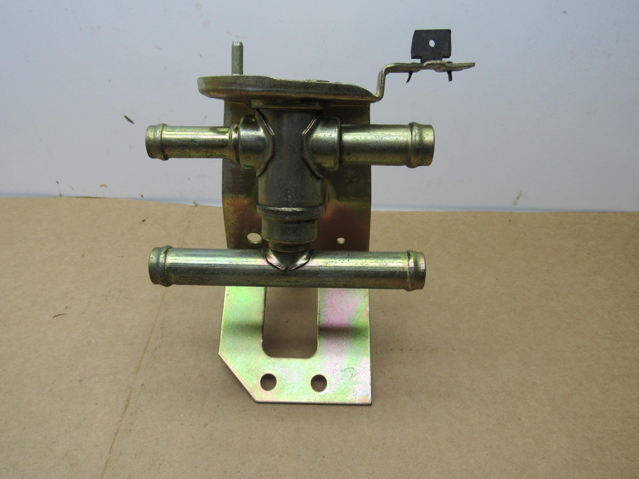 A/C Water Valve# 3502723 - Complete W/Bracket - E - Body - 1973 - NOS - SHIPS FREE TO LOWER 48 - Image 3