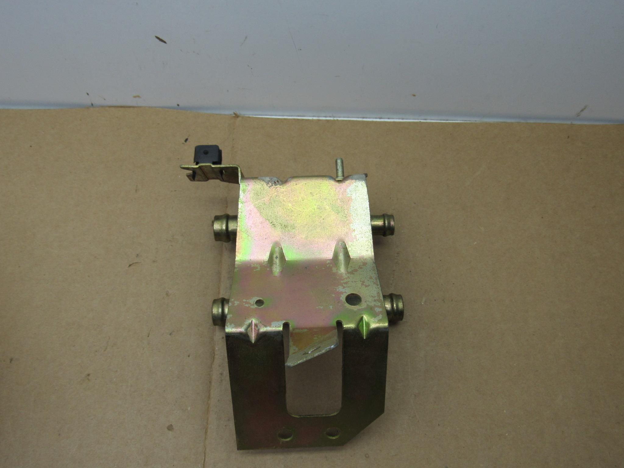 A/C Water Valve# 3502723 - Complete W/Bracket - E - Body - 1973 - NOS - SHIPS FREE TO LOWER 48 - Image 4