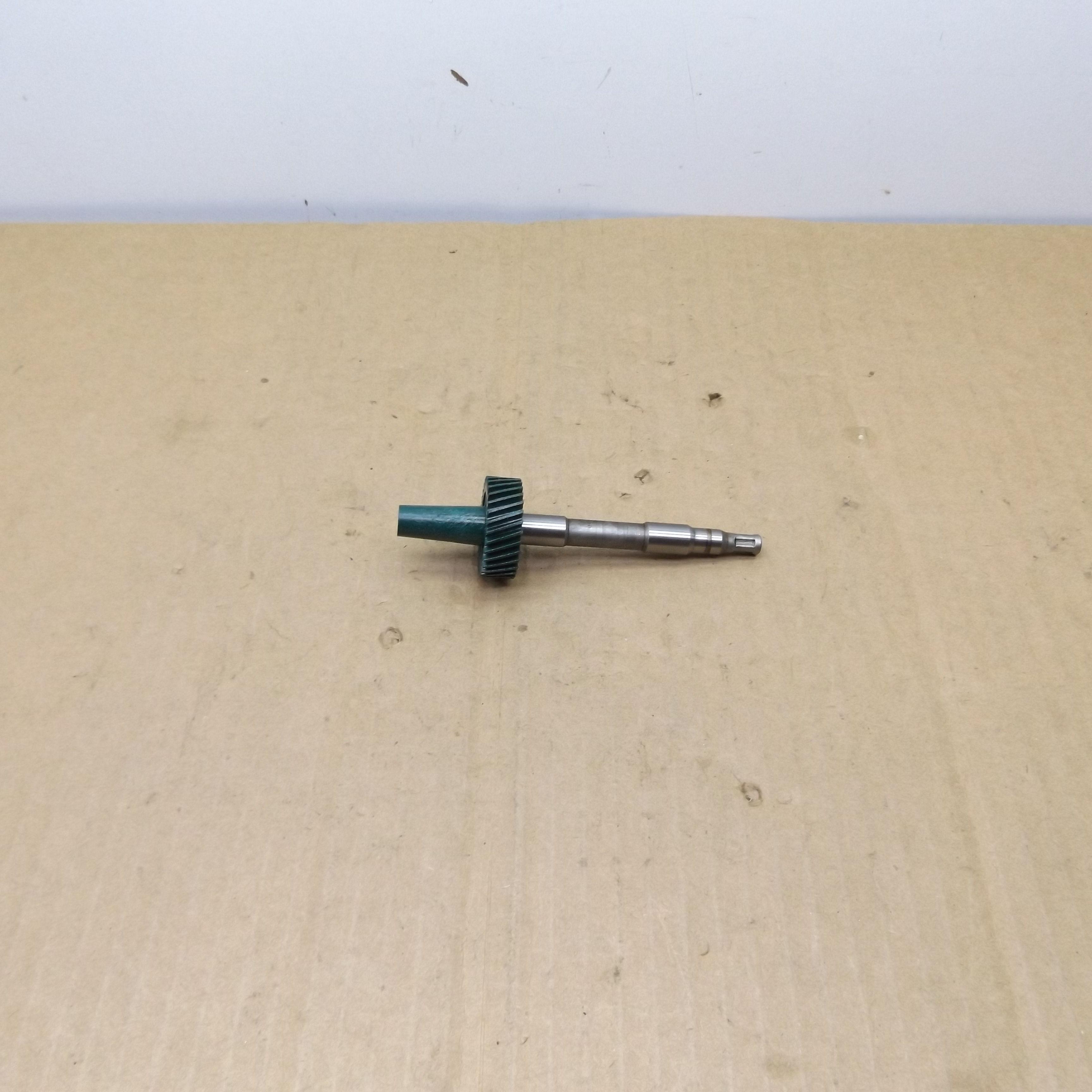 Speedometer Pinion Gear 2538931 Green 31 Tooth 196676 NOS