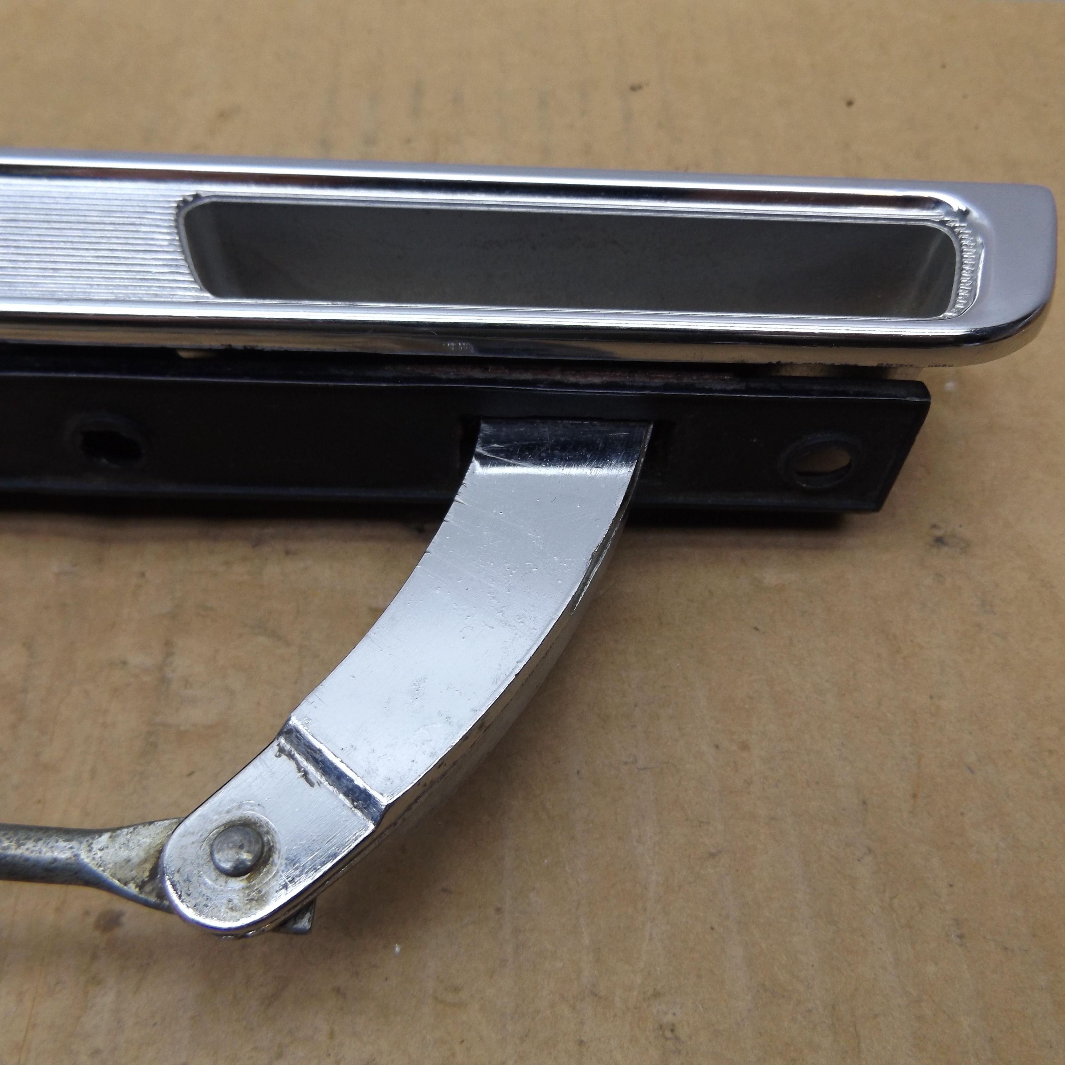 Tailgate Lock Release Handle 2520631 Pull Type C Body St Wagon