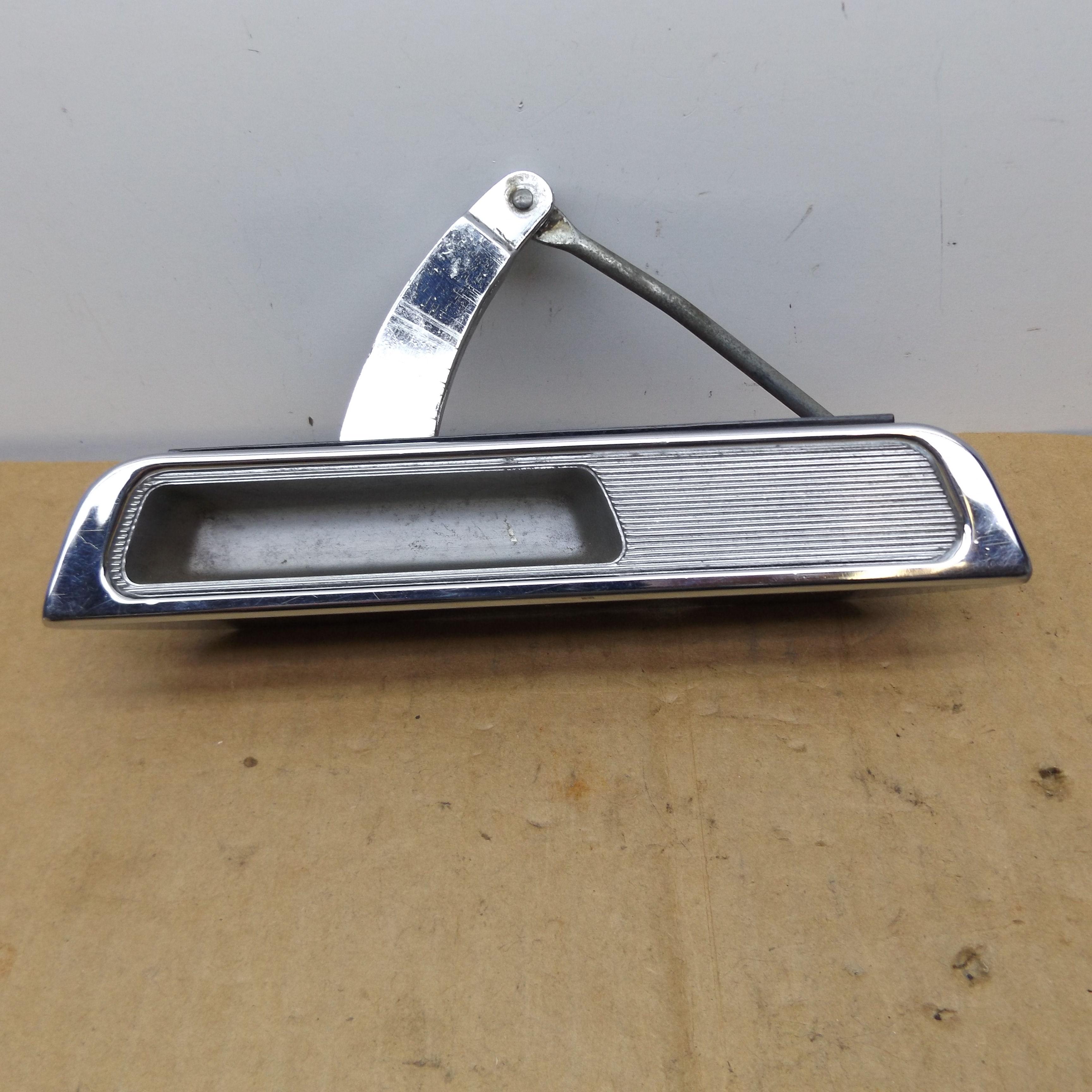 Tailgate Lock Release Handle 2520631 Pull Type C Body St Wagon