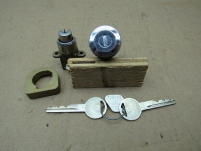 Cylinder and Key Pkg Glove Box# 2945733 - C - Body - Plymouth - 1969 - NOS  - SHIPS FREE TO LOWER 48 - Image 2