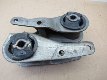 Front Engine Support Insulator# 3642814 / 3642815 - Pair - B - Body - 400 - 440 - 1973-74 - USED - SHIPS FREE TO LOWER 48 - Image 7