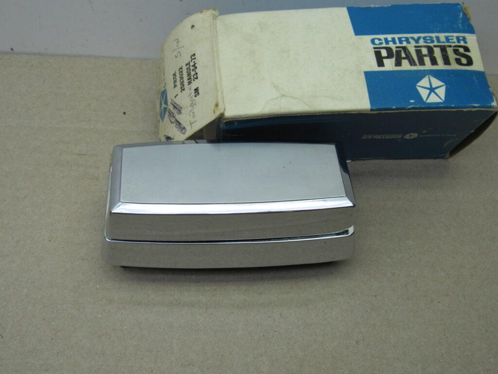 Manual Tailgate Window Regulator Outside Handle 2583022 B Body