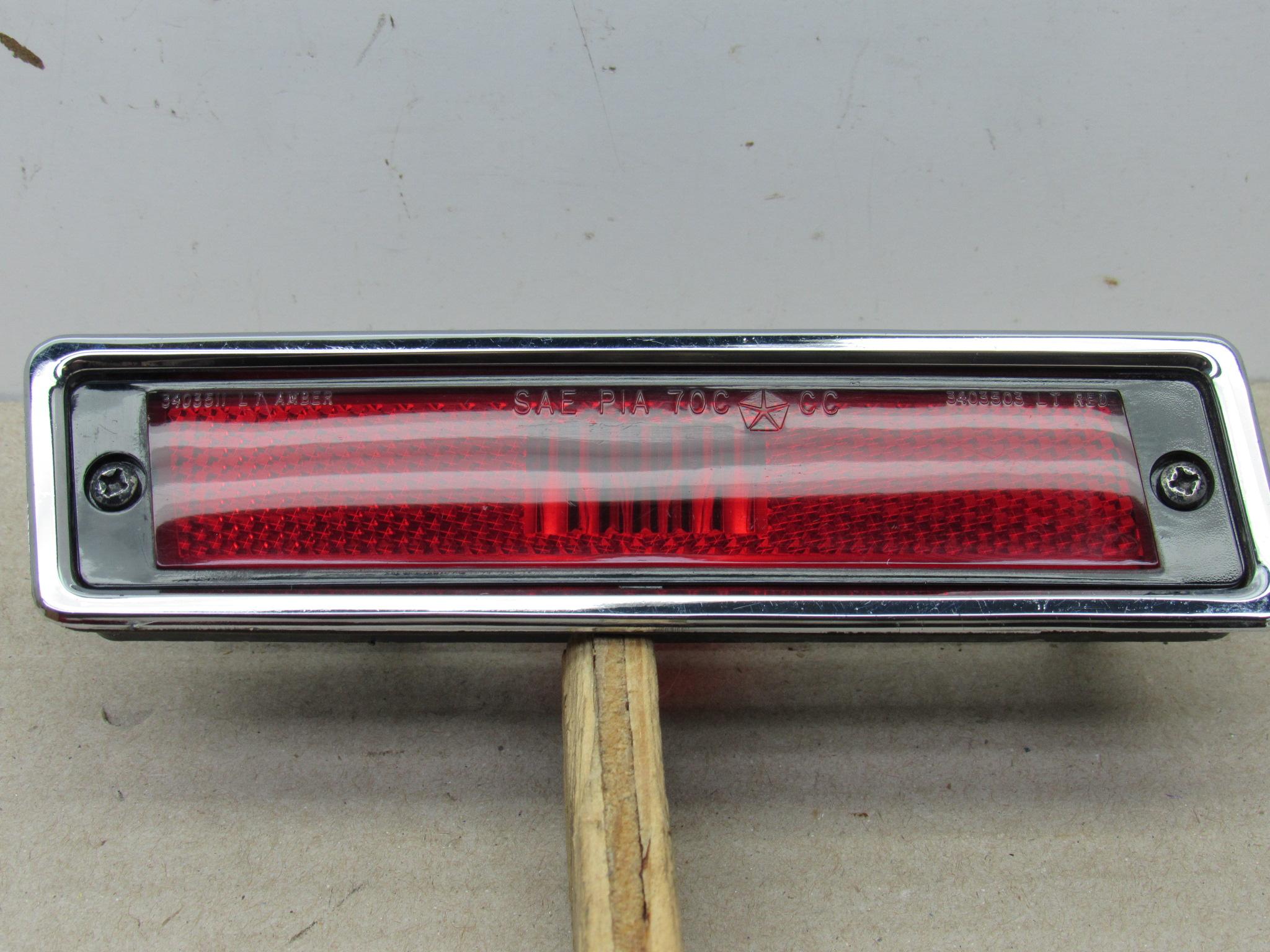 Rear Side Marker Lamp 3403497 LH C Body Chrysler 197071