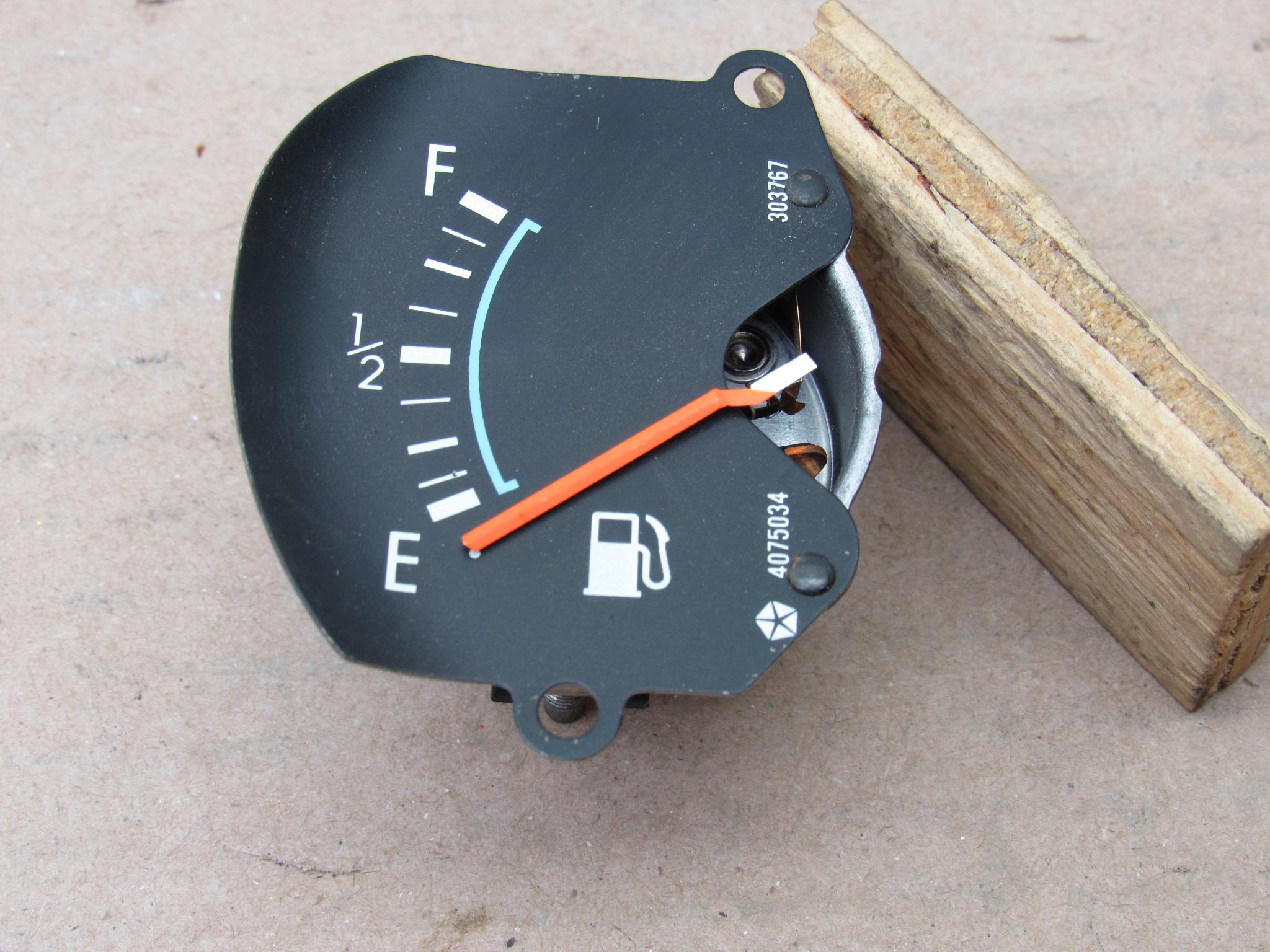 Fuel Gauge# 4075034 / 4075238 - Dodge - Plymouth Van - 1978-83 - NOS - SHIPS FREE TO LOWER 48 - Image 2