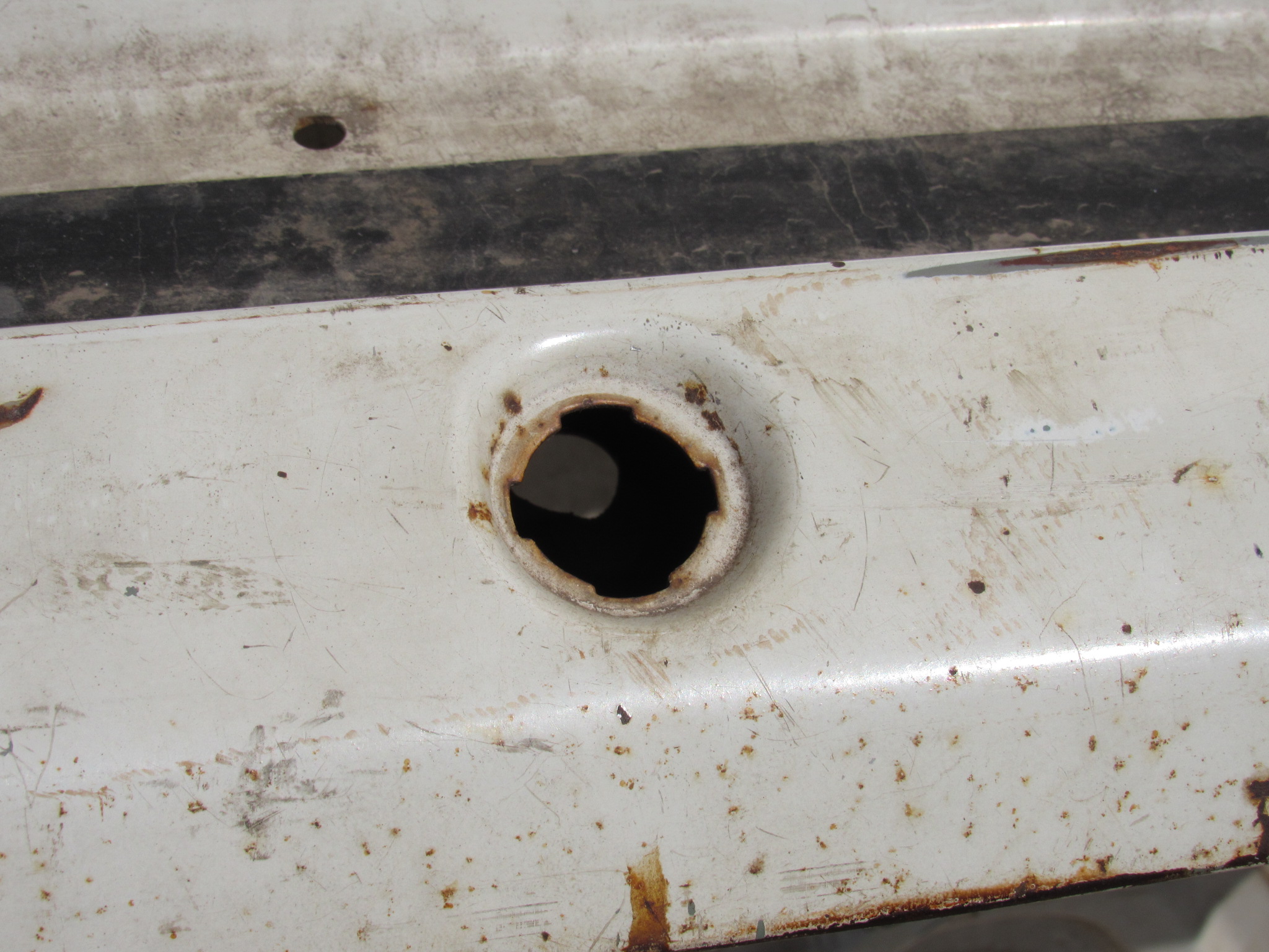 Deck Lid# 2769292 - Dodge Coronet - 1967 - USED - Image 20