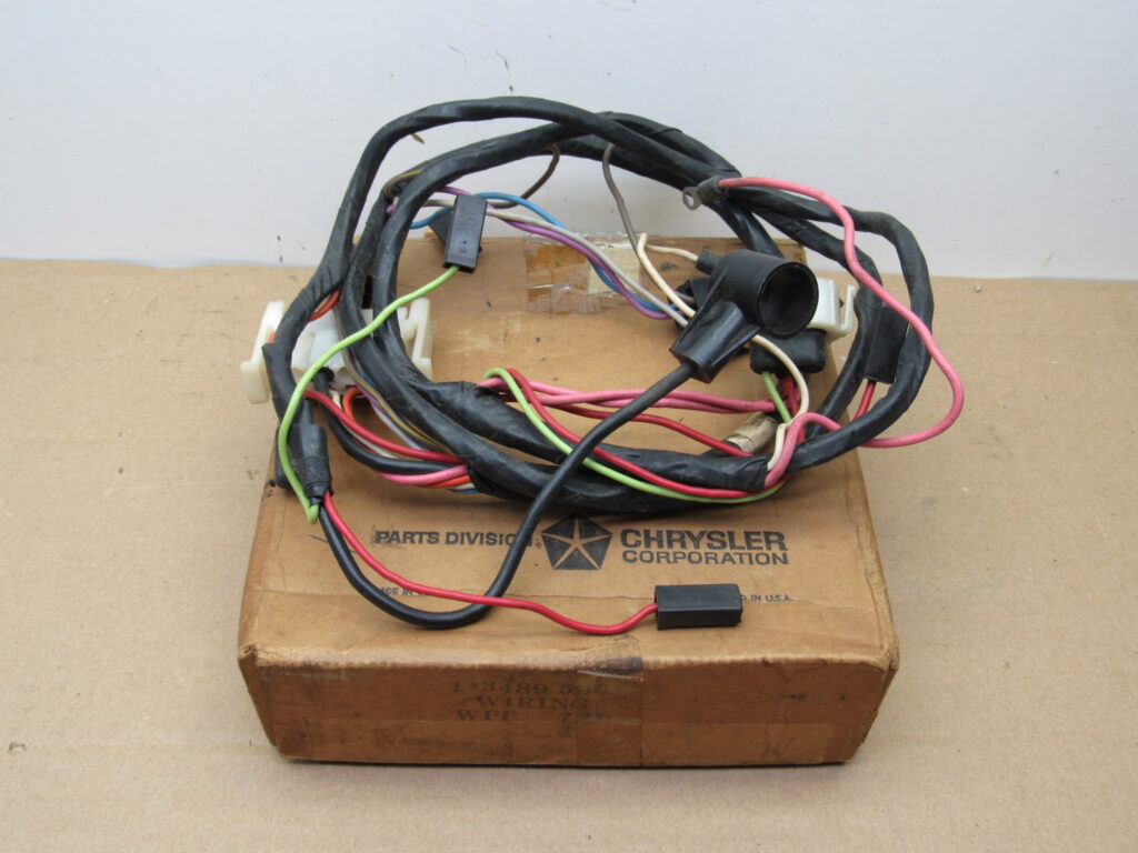 Engine Wiring Harness 3489595 Dodge Truck DW100300 318360 V8