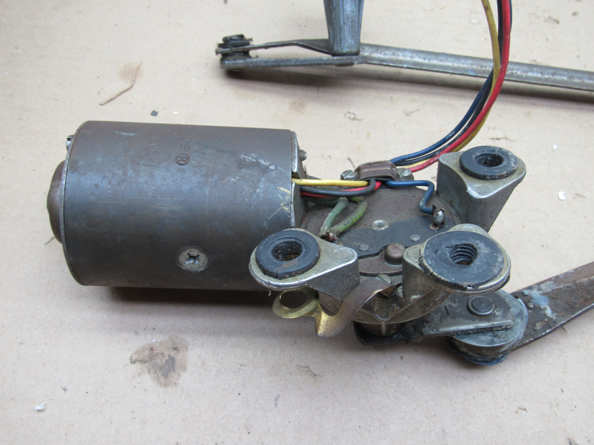 Wiper Motor Pkg# 2525269 - Date 50-5 - Variable Speed - Presto-Lite - A - Body - 1964-66 - USED - SHIPS FREE TO LOWER 48 - Image 4