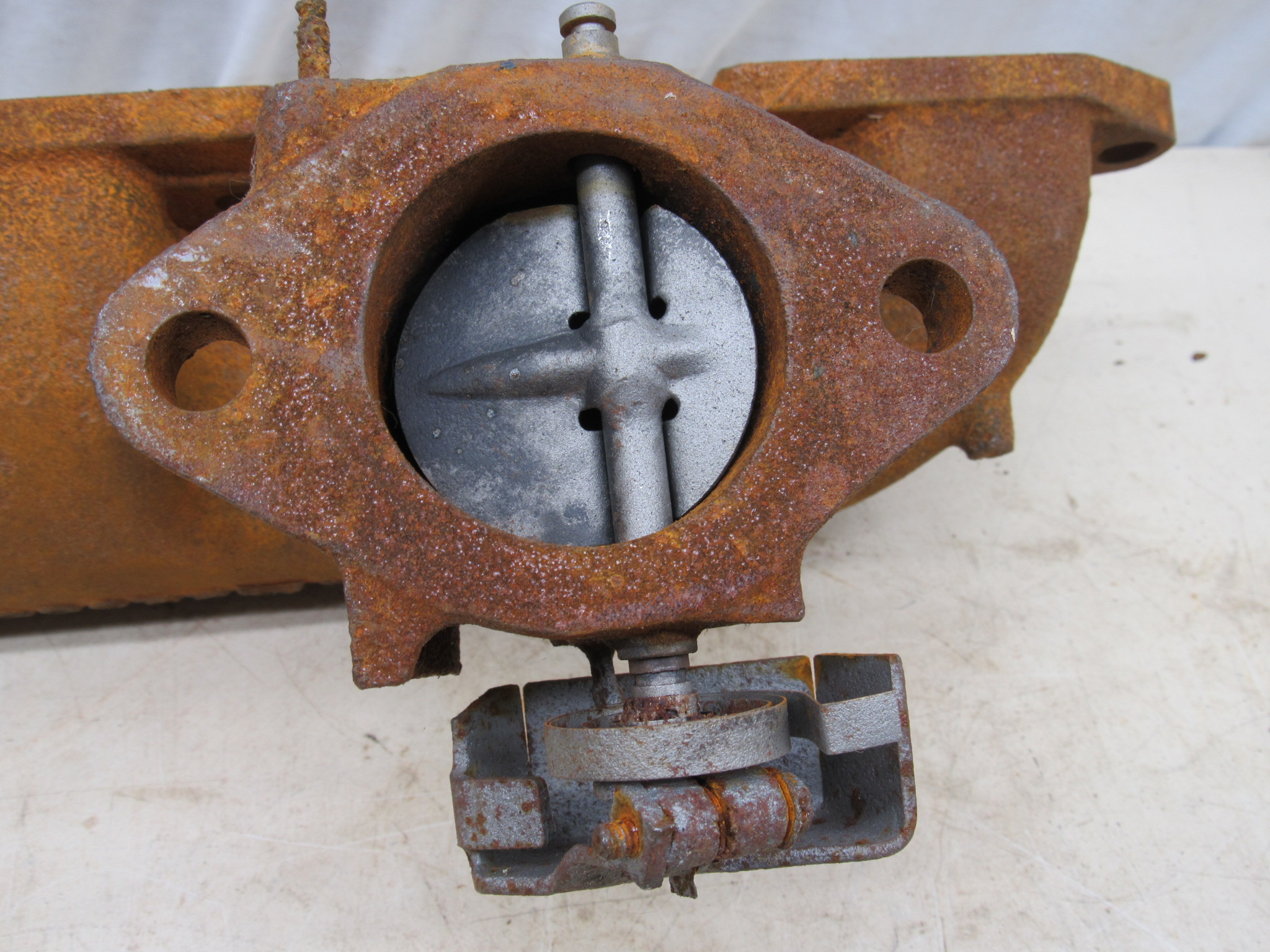 Exhaust Manifold Casting# 2205535 - Date 7-15-65 - RH - Big Block - V8 - B - C - Body - 1961-66 - USED - SHIPS FREE TO LOWER 48 - Image 4