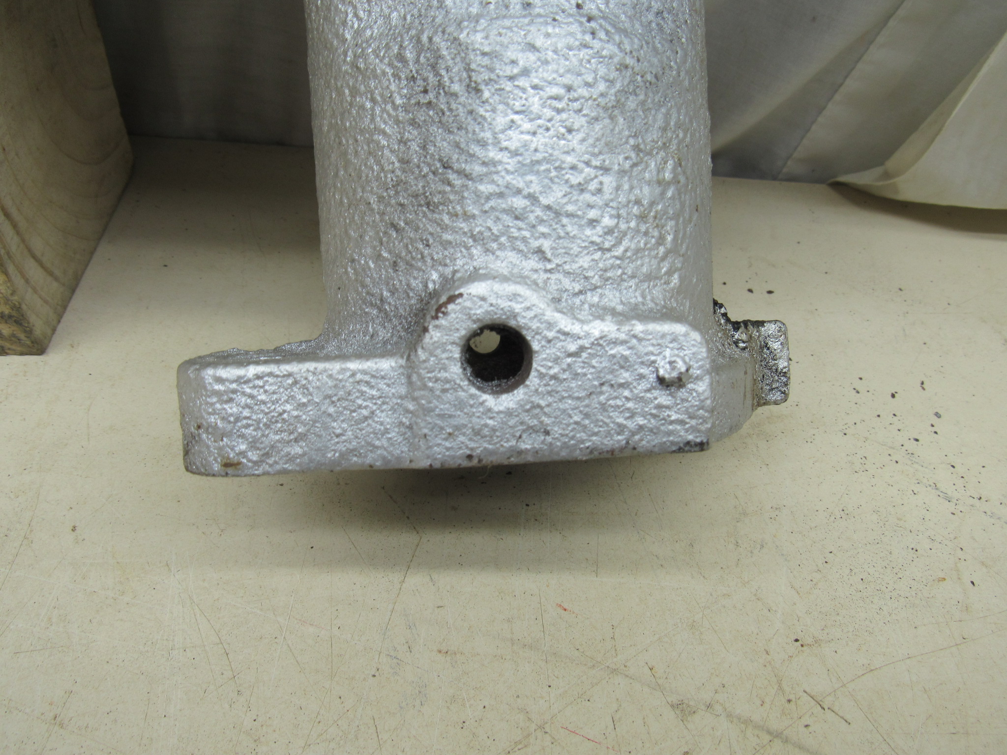 Exhaust Manifold - Casting# 2806900 - RH - (8-28-7) - Date - 383-440 HP - B - C - Body - 1967-69 - USED - SHIPS FREE TO LOWER 48 - Image 4