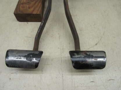 Brake / Clutch Pedal Pkg# 2880676 - Manual Trans - W/Power Brakes - C - Body - 1965-68 - USED - SHIPS FREE TO LOWER 48 - Image 2