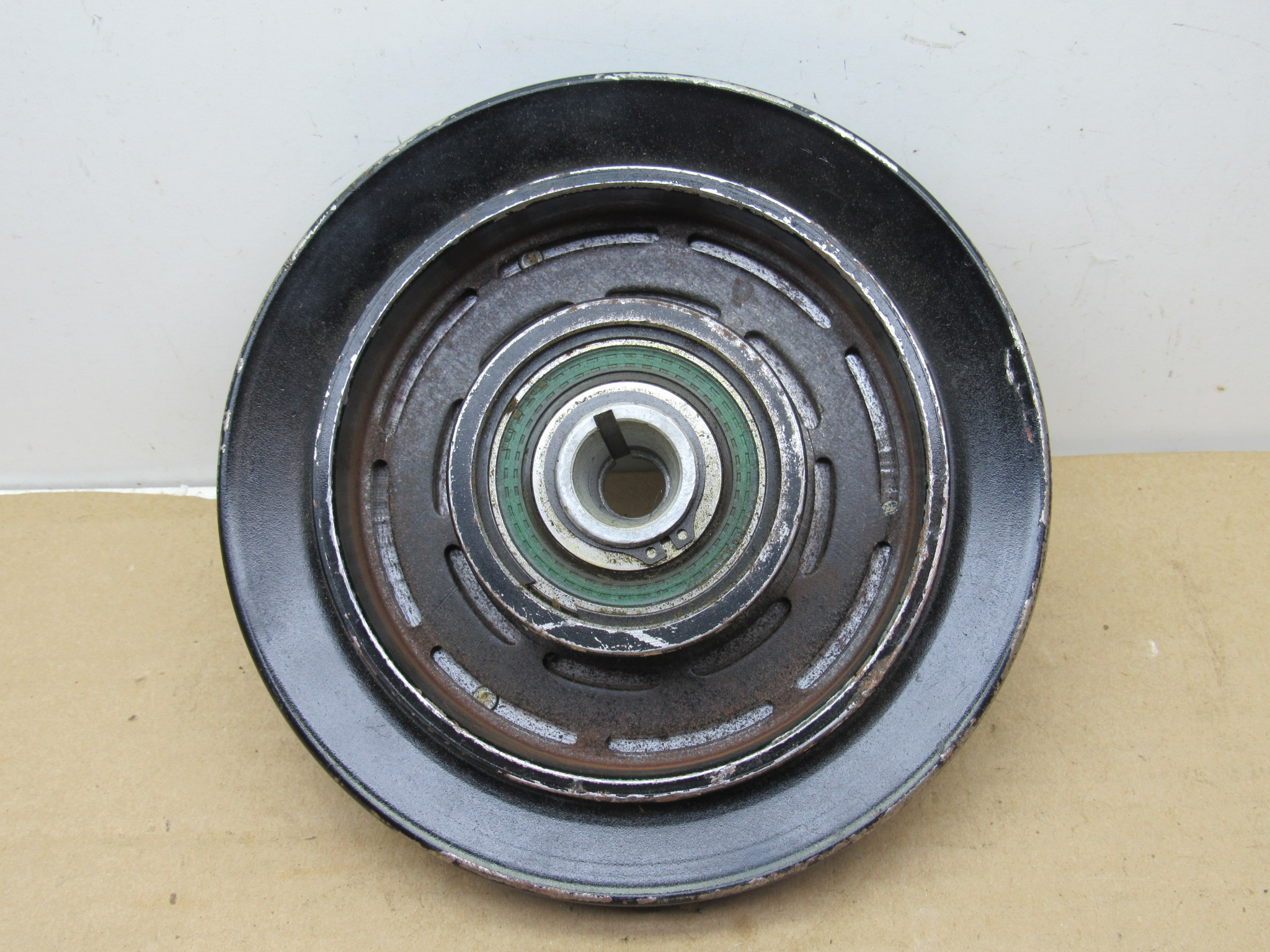 A/C Compressor Pulley and Hub# 3846273 - A - B - F - Body - 225 6 Cyl - 1975-77 - NOS - SHIPS FREE TO LOWER 48 - Image 4