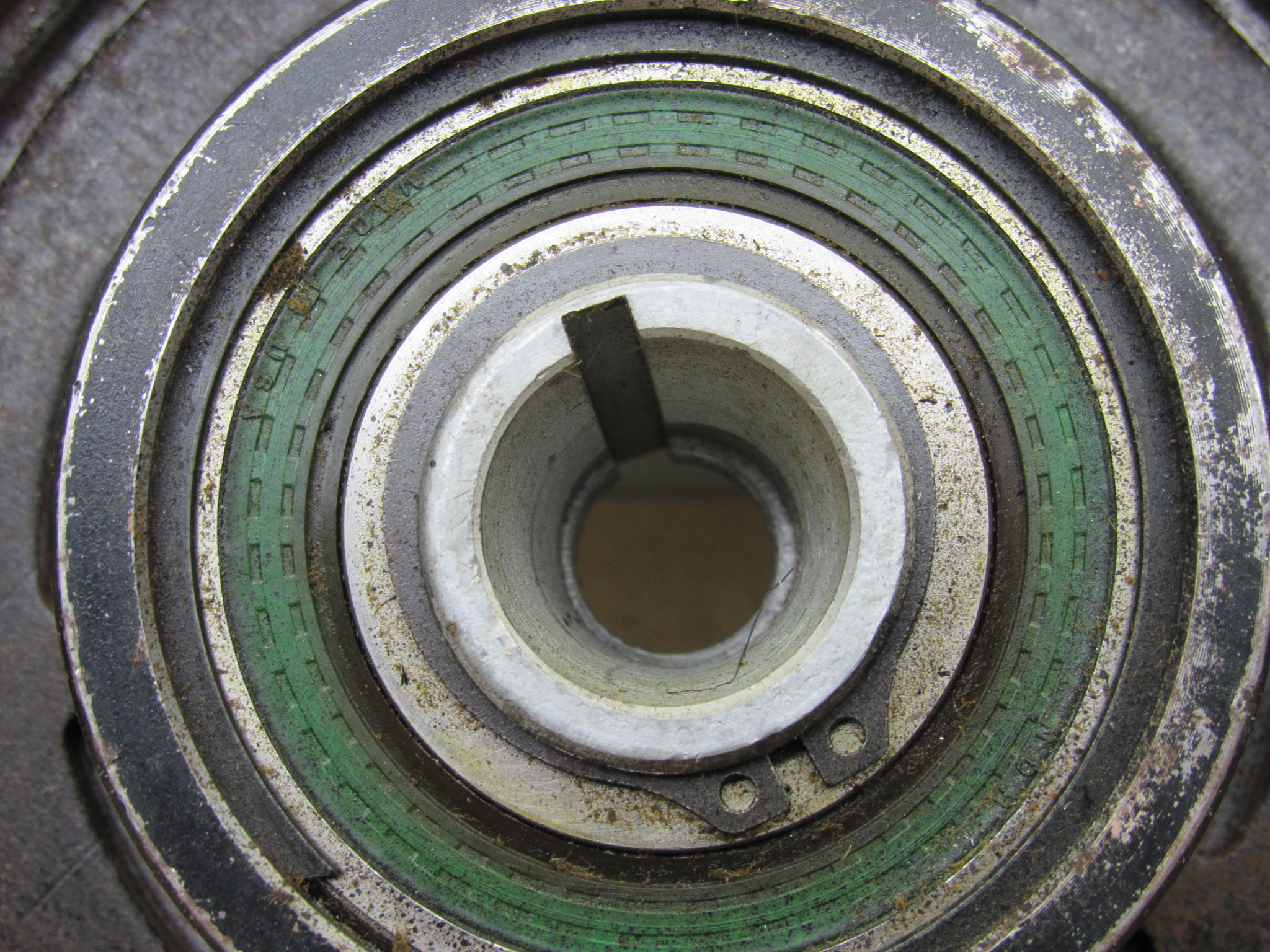 A/C Compressor Pulley and Hub# 3846273 - A - B - F - Body - 225 6 Cyl - 1975-77 - NOS - SHIPS FREE TO LOWER 48 - Image 3