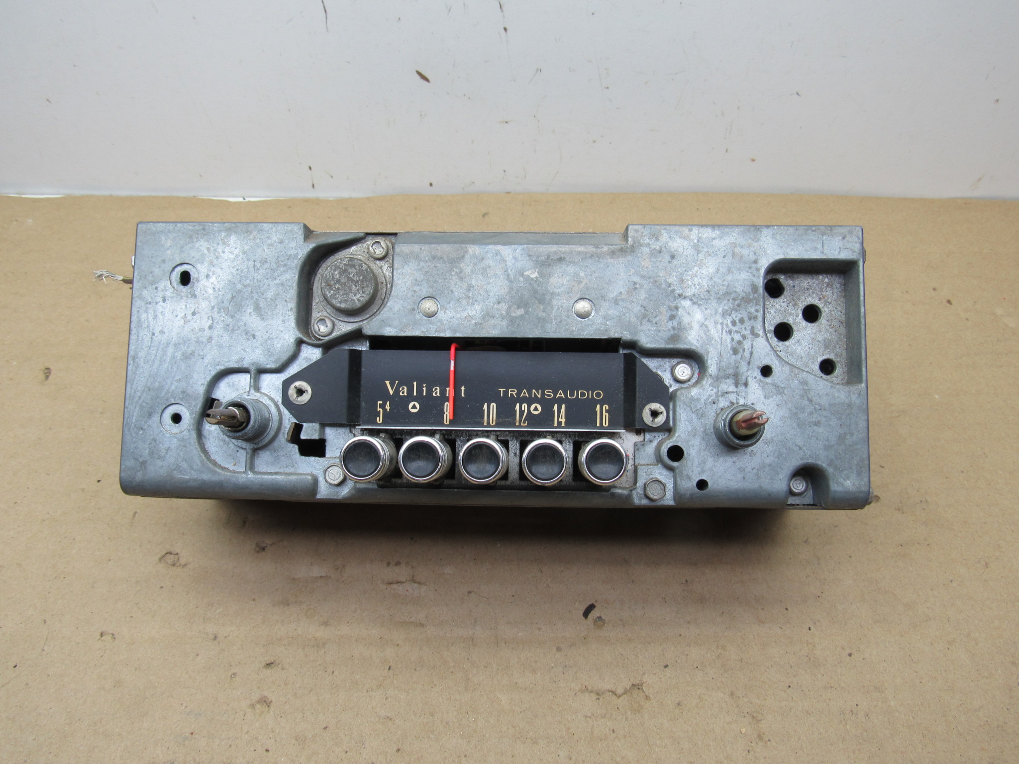 AM Radio# 2496270 - Model 218 - A - Body - Plymouth - 1963-64 - USED - SHIPS FREE TO LOWER 48