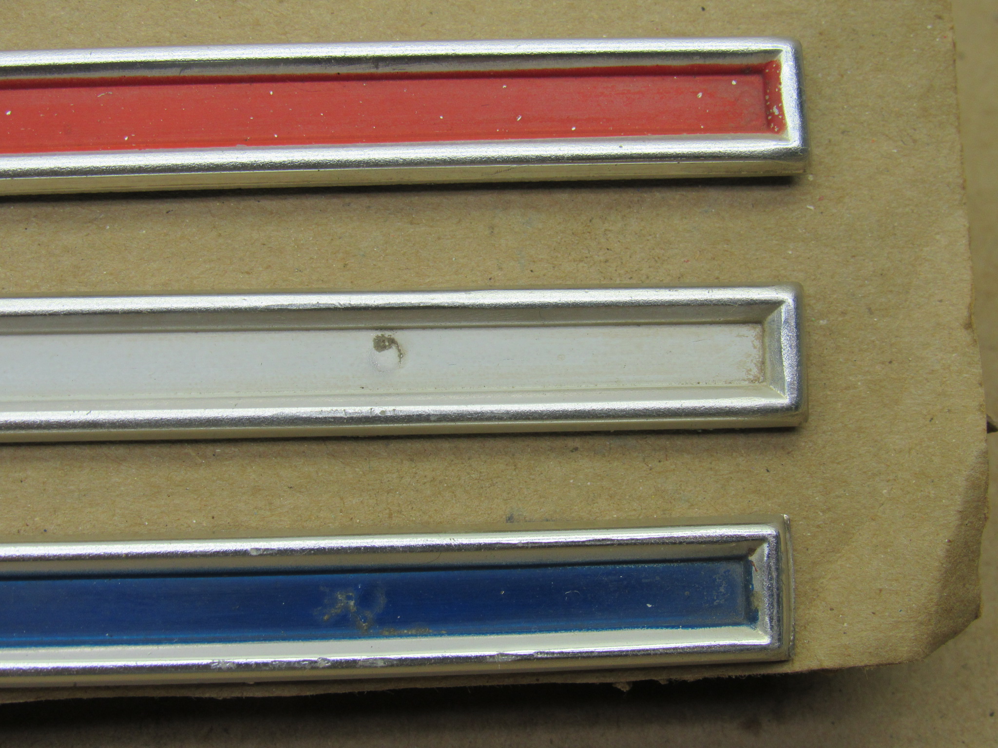 Front Fender Side Louver Pkg# 2524827 / 2524828 / 2524829 - Sport Fury - 1965 - USED - SHIPS FREE TO LOWER 48 - Image 6