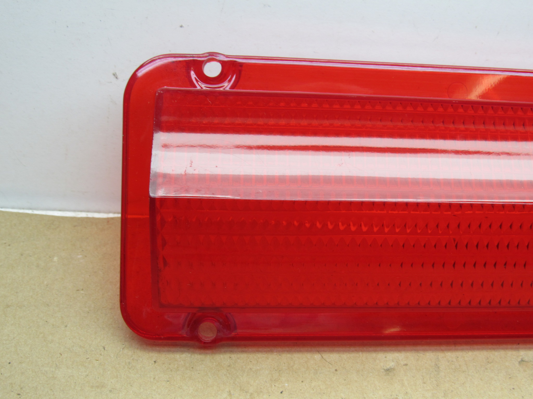 Tail Lamp Lens and Gasket Pkg# 3514362 - RH - Plymouth Fury III - 1971 - NOS - SHIPS FREE TO LOWER 48 - Image 2