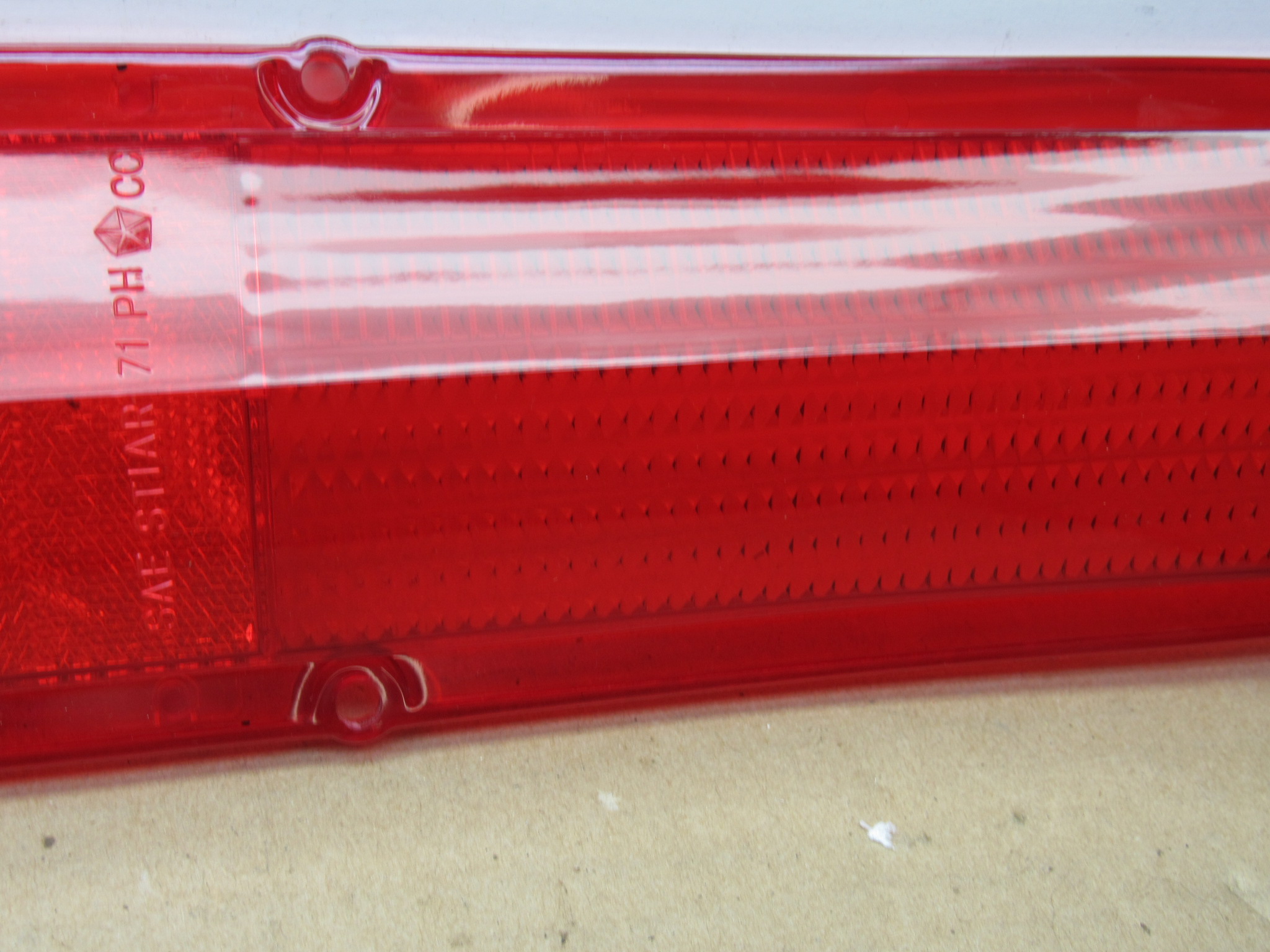 Tail Lamp Lens and Gasket Pkg# 3514362 - RH - Plymouth Fury III - 1971 - NOS - SHIPS FREE TO LOWER 48 - Image 5