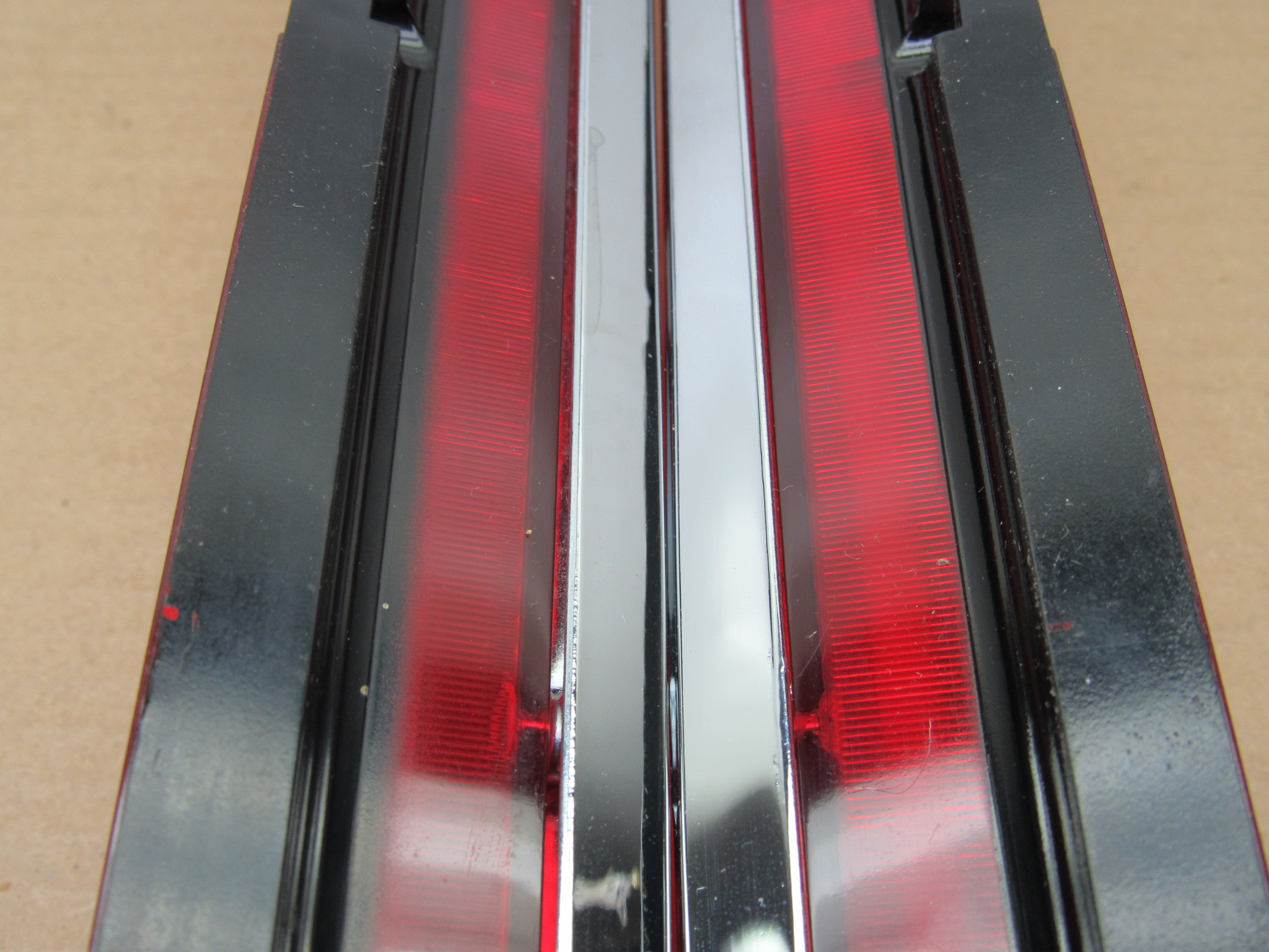 Tail Lamp Lens and Gasket Pkg# 3620798 / 3620799 - Pair - Dodge Charger SE - 1972 - NOS - SHIPS FREE TO LOWER 48 - Image 4