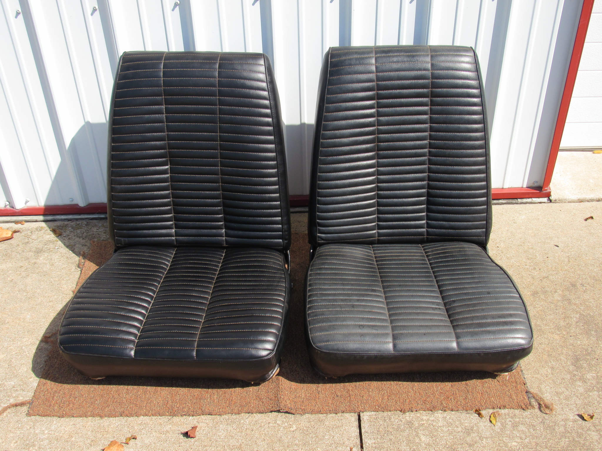 Front Bucket Seat Pkg# 2577743 - Pair - Dodge Charger - 1966 - USED - SHIPS FREE TO LOWER 48