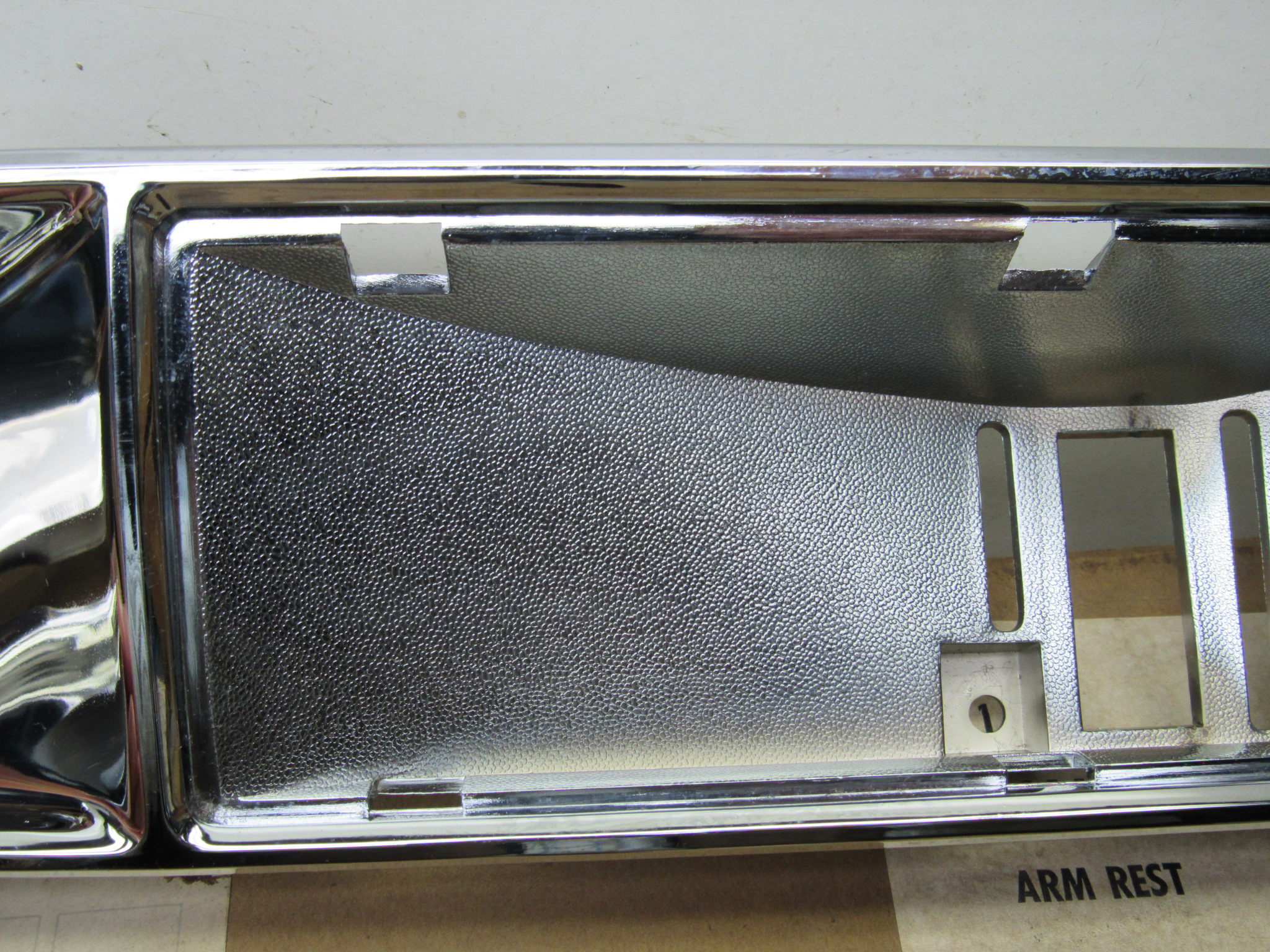 Front Door Armrest Bezel Assy# 4011227 - LH - Chrysler New Yorker - 1979-81 - NOS - SHIPS FREE TO LOWER 48 - Image 7