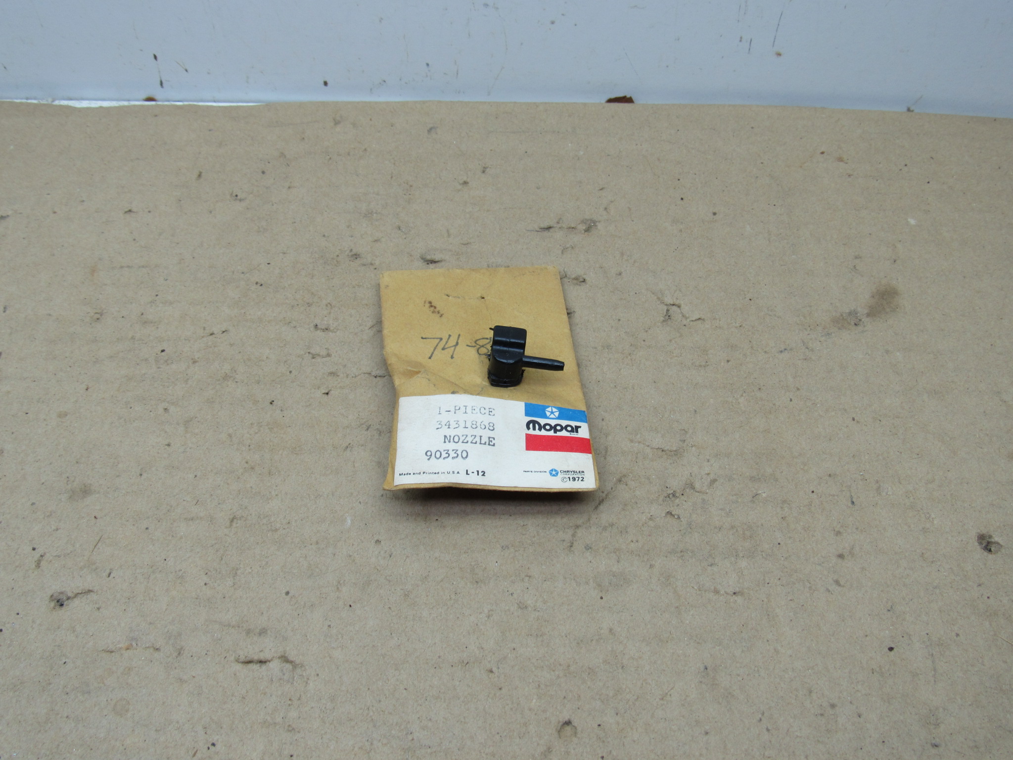 Windshield Wiper Arm Nozzle# 3431868 - RH - B - C - G - J - R - Body - 1974-85 - NOS - SHIPS FREE TO LOWER 48